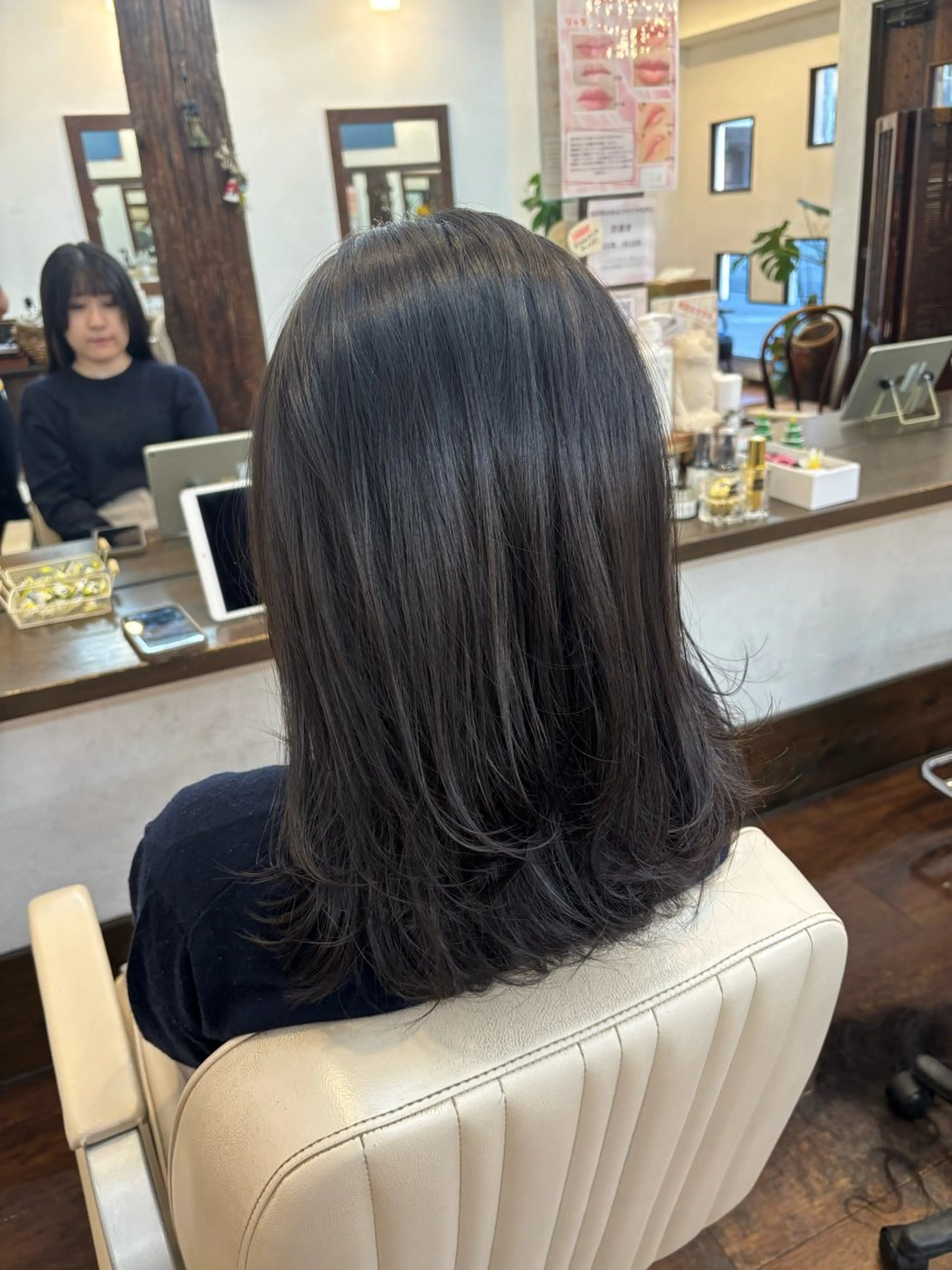 セミロング カット 🌿吉池 朱莉🌿のヘアスタイル