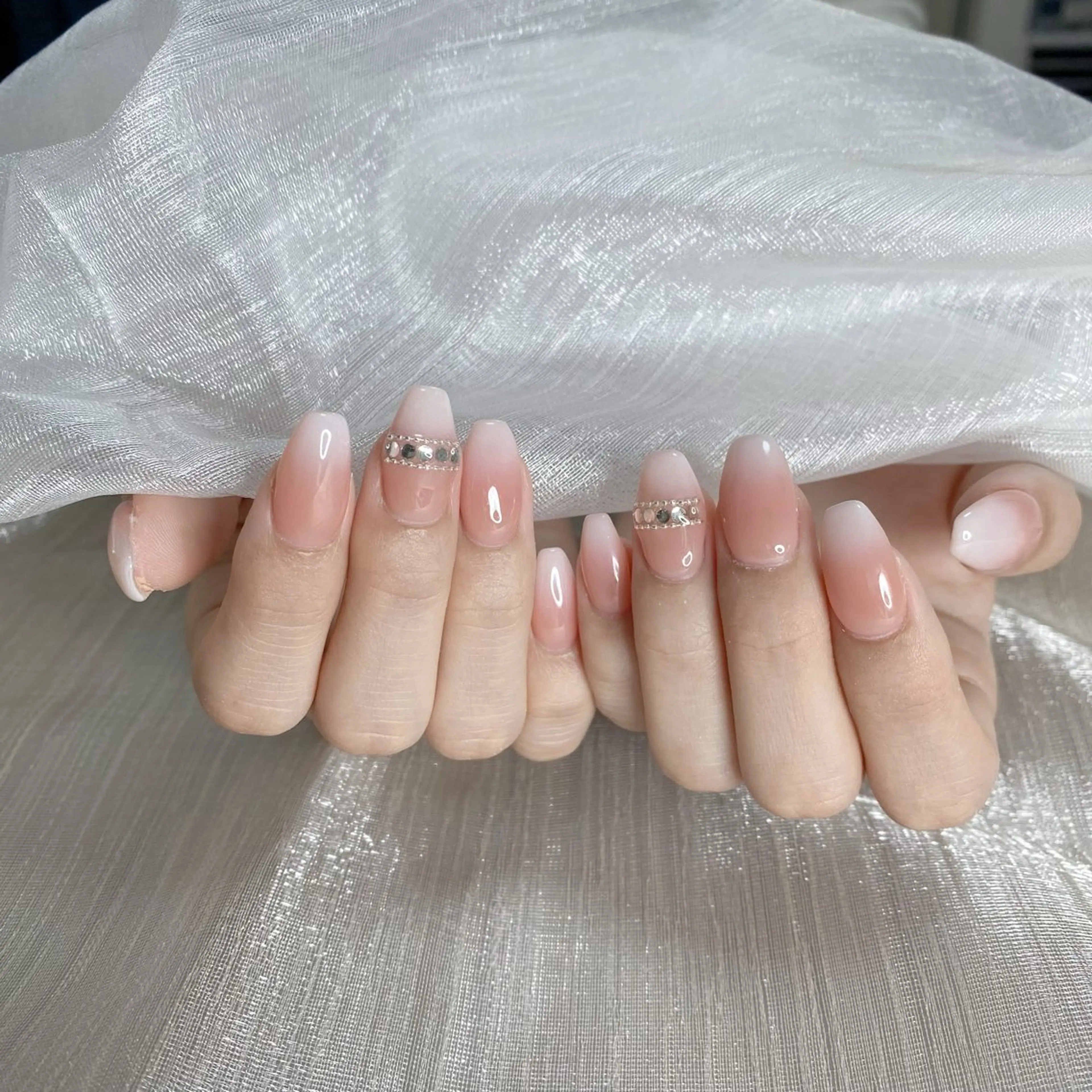 ミディアム ハンドネイル 501 nail所属・501 nailのネイルデザイン