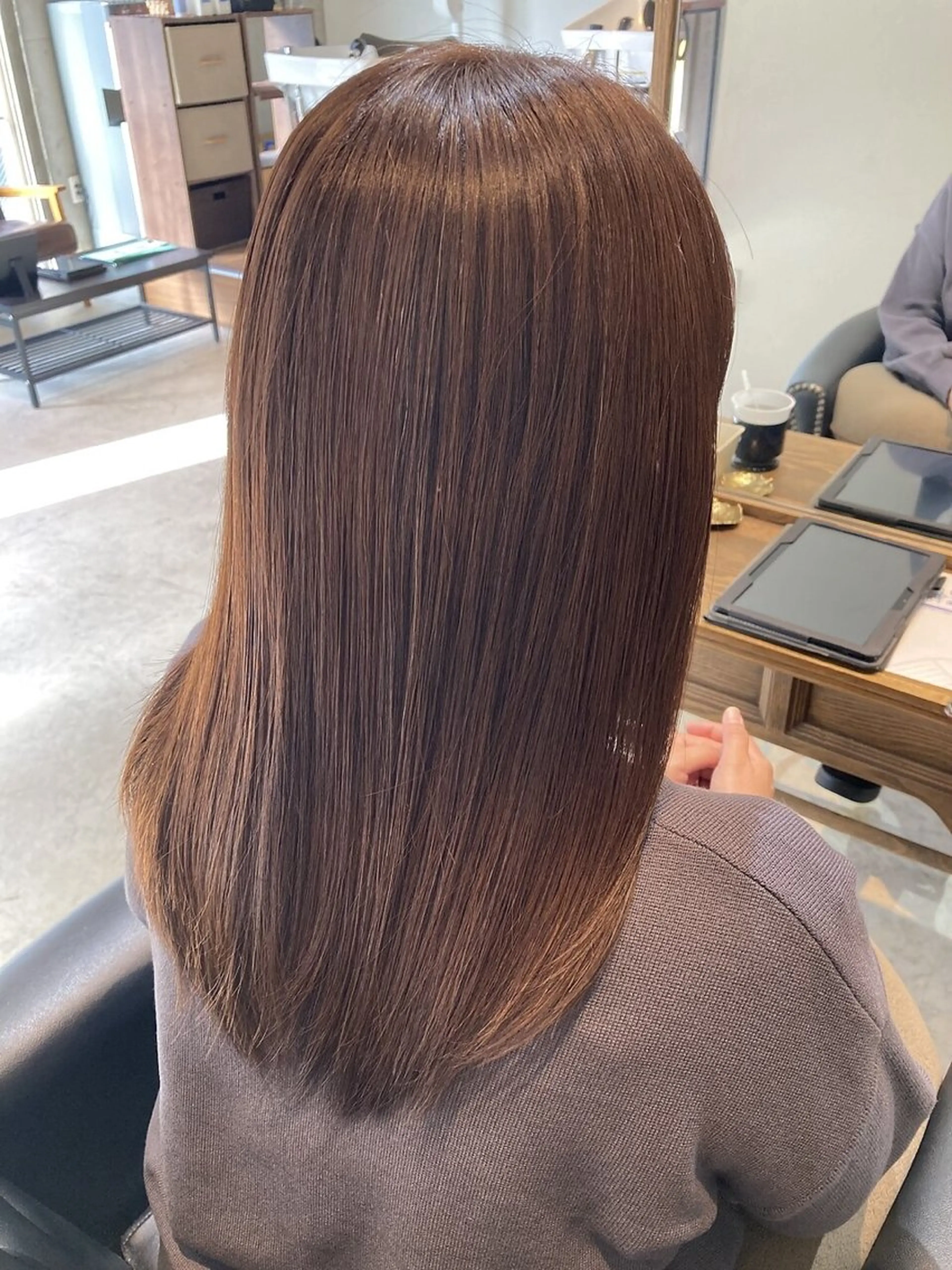 セミロング カット ヘアカラー aletta Rinaのヘアスタイル