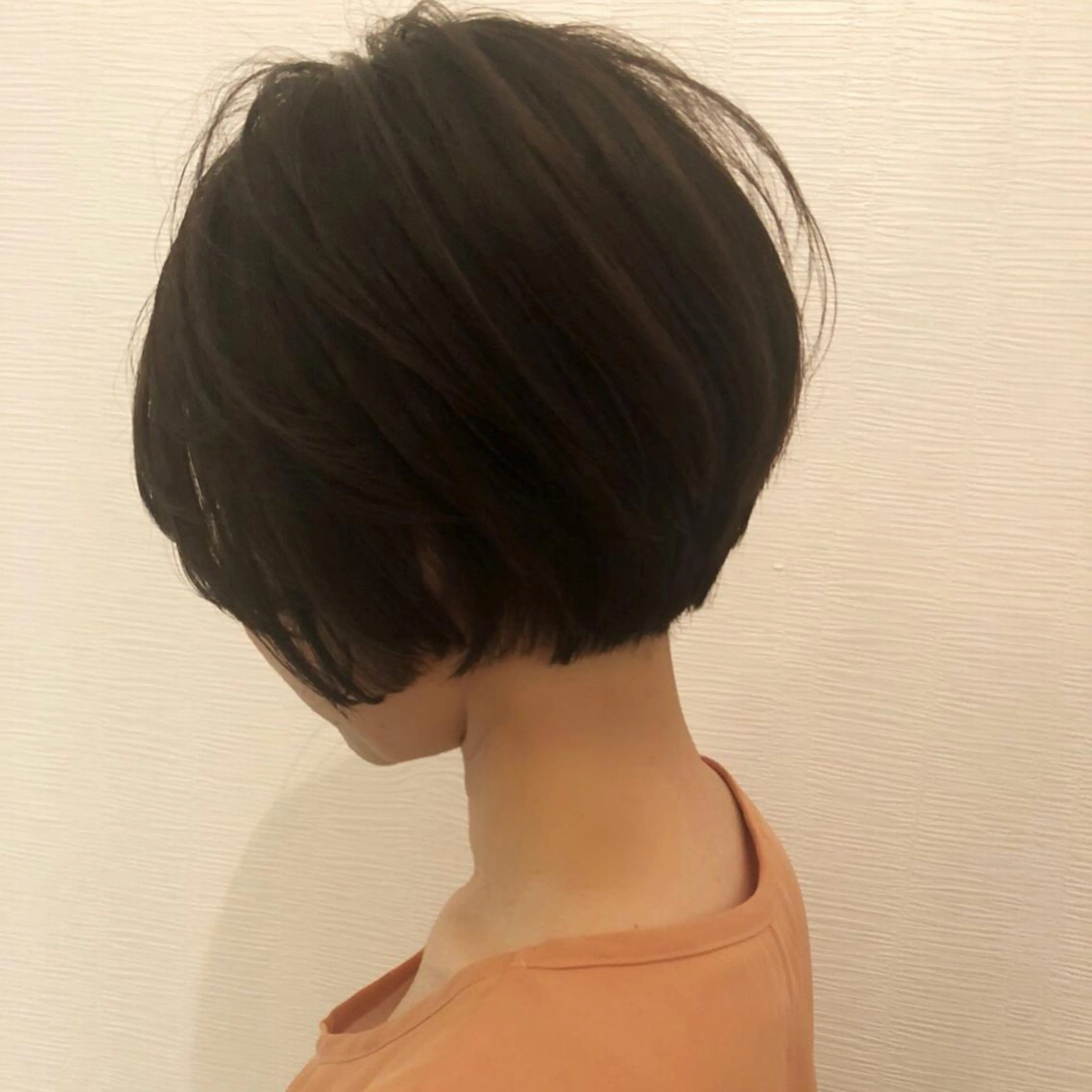 ショート カラー グラデーションカラー ボブ 平川 友希子のヘアスタイル