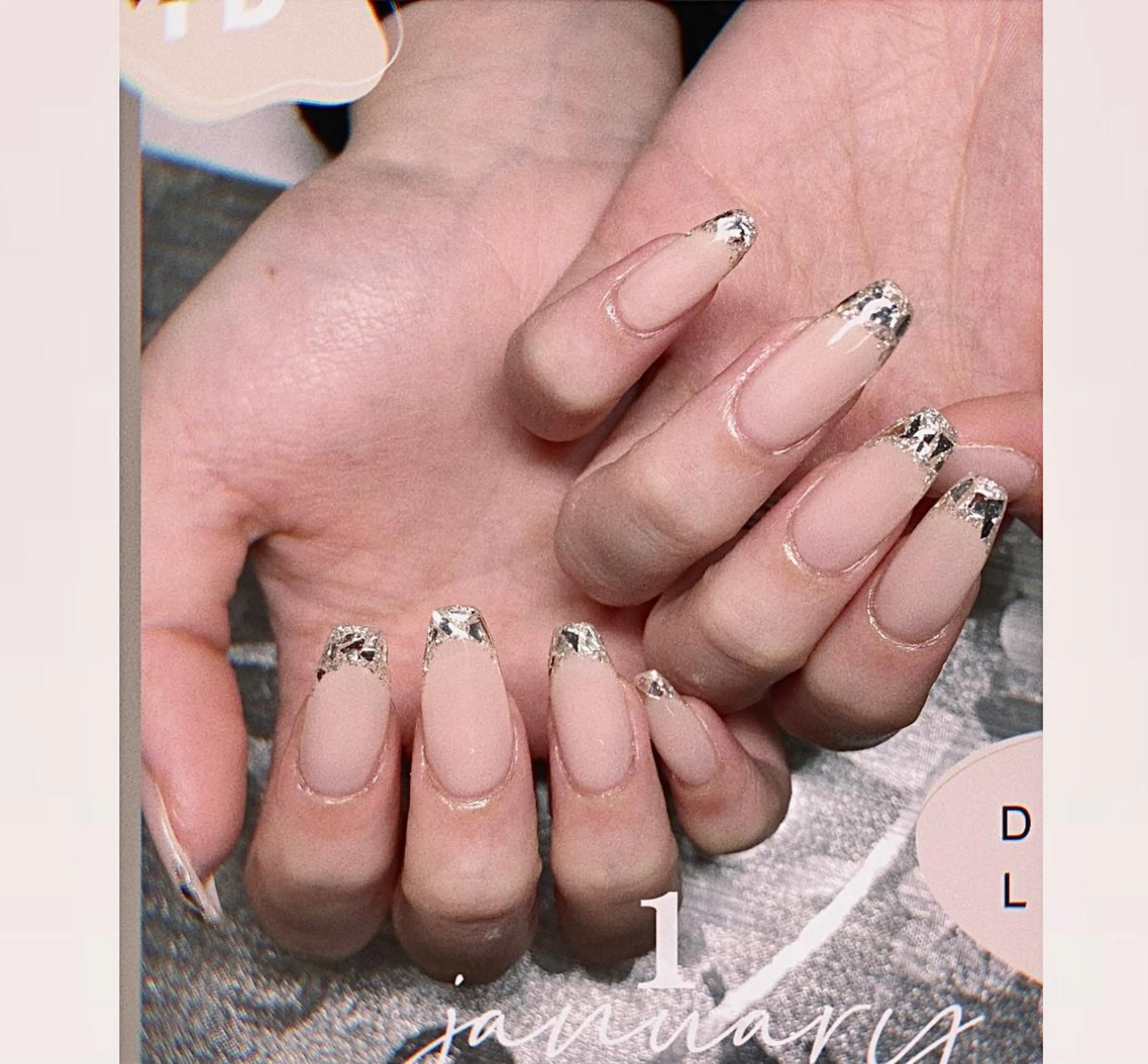 ネイル I-nailロング /ワンホン/キラキラのネイルデザイン