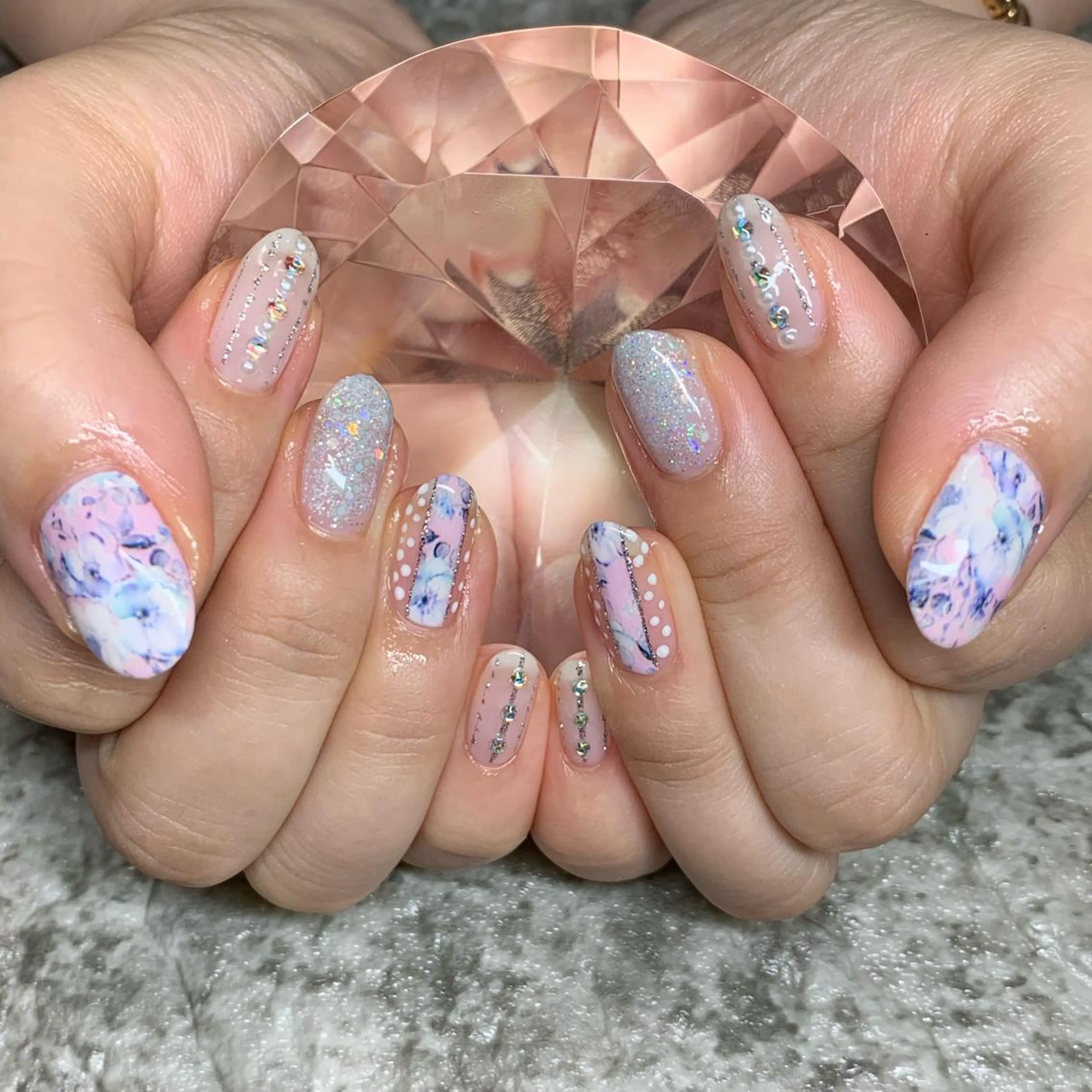 ネイル RuxuryNail ／RiAnnaのネイルデザイン