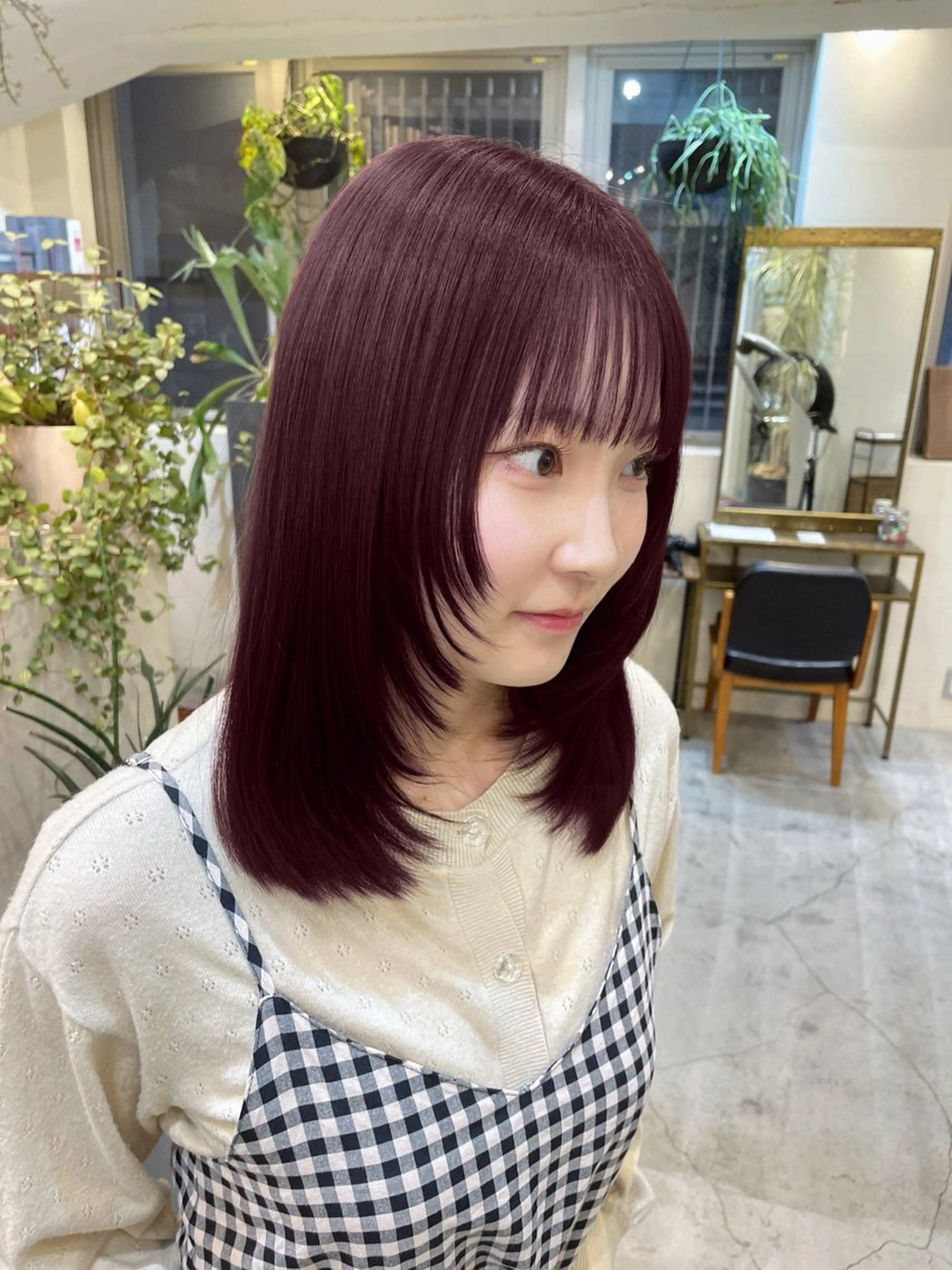 ミディアム 韓国レイヤーカット/ ハイトーン/マアヤのヘアスタイル