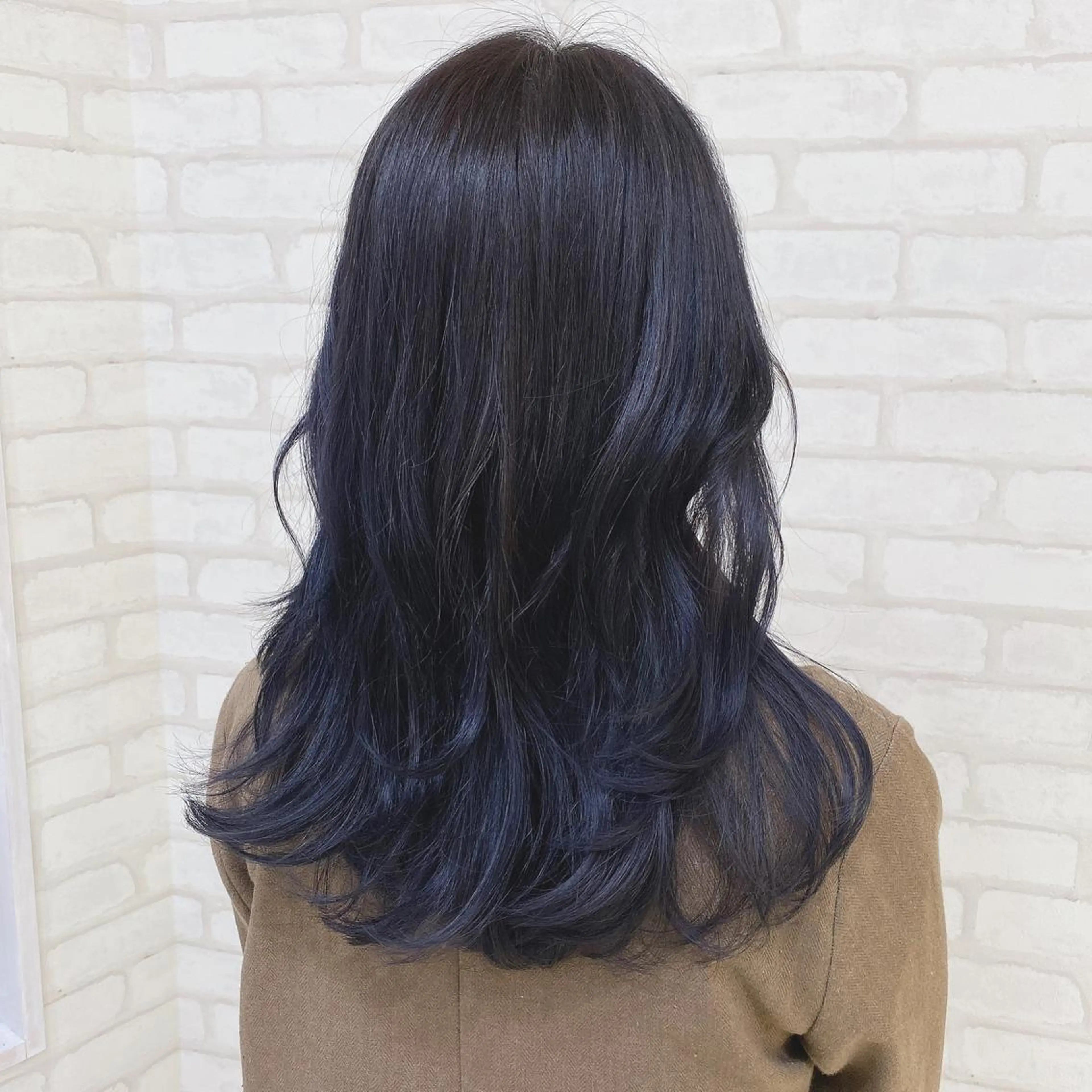 セミロング カラー abilita AZUSAのヘアスタイル