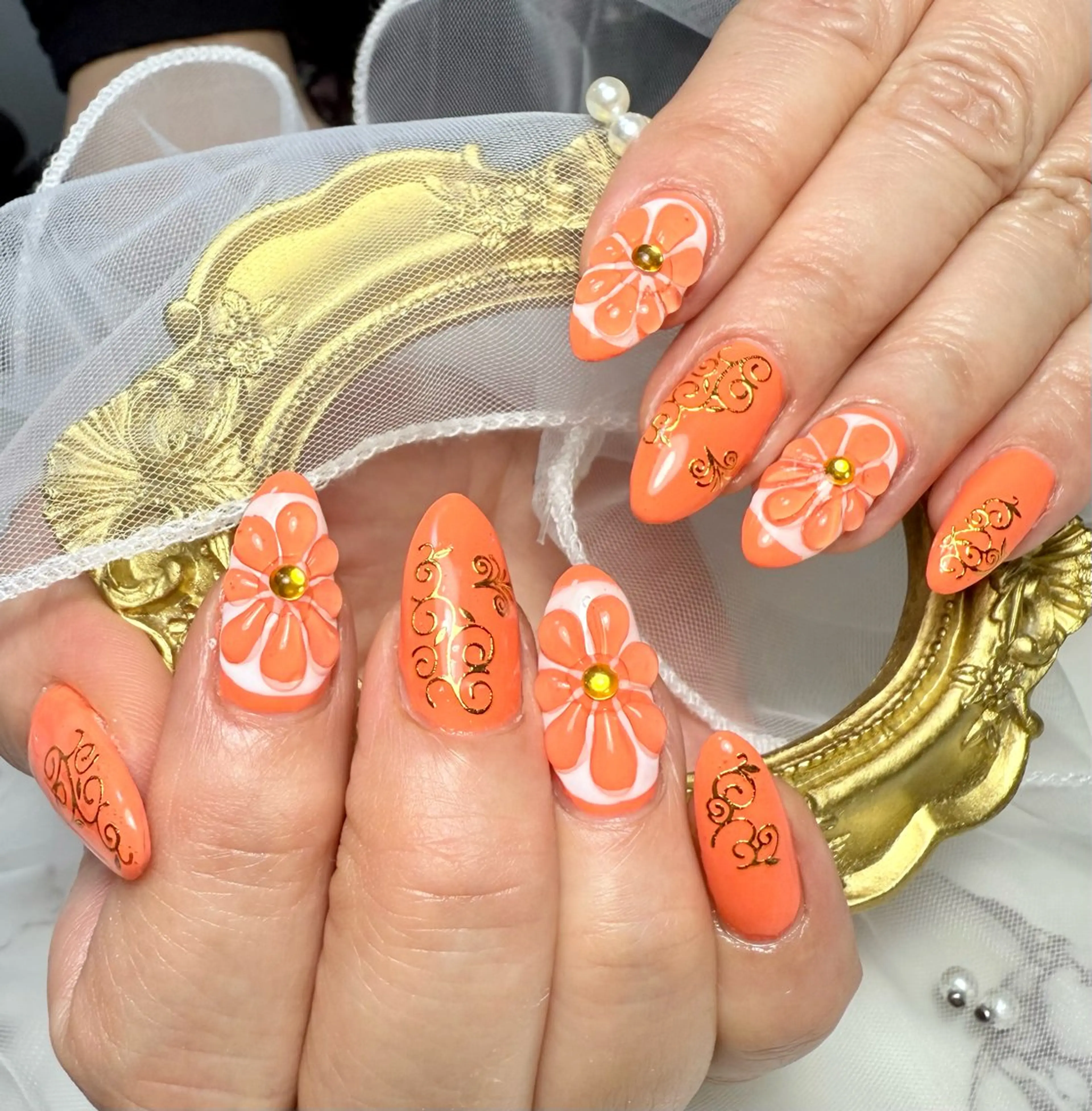 ネイル アートネイル 氷ネイル・うるうるネイル キラキラネイル マグネットネイル ミラーネイル M.N_ nailのネイルデザイン