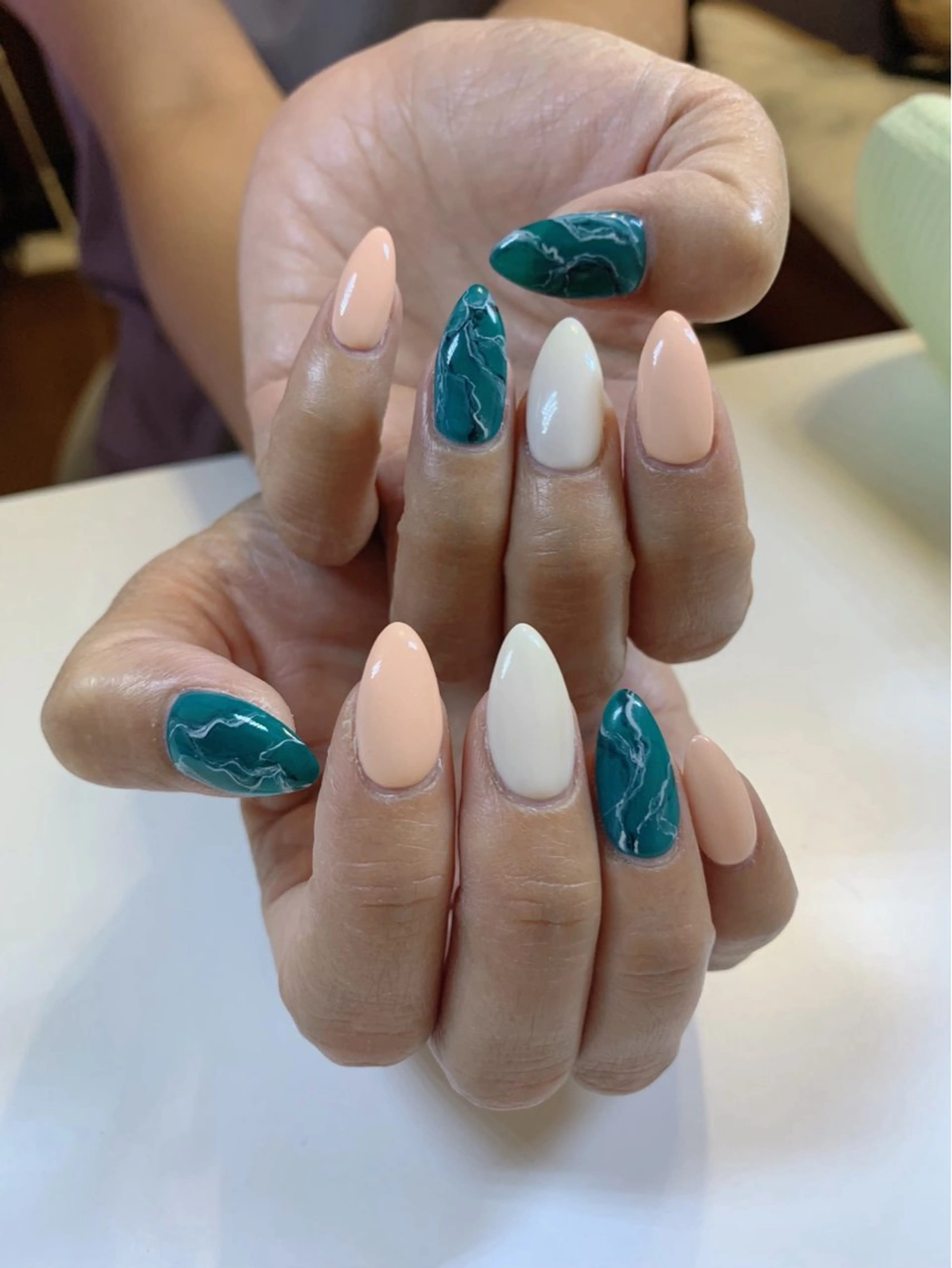 ネイル sharetrust 🐳AKEのネイルデザイン