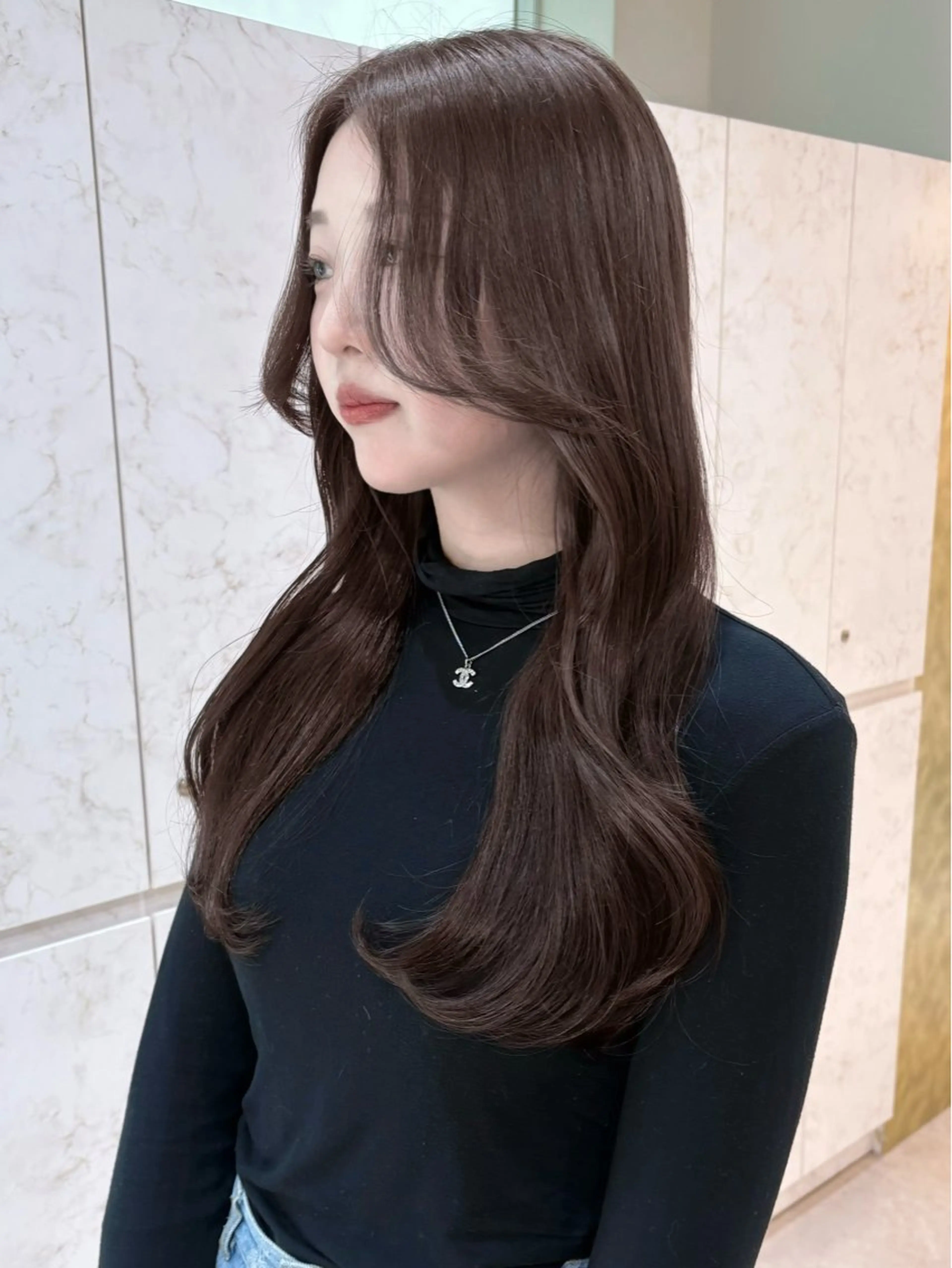 ロング カラー moeka レイヤー /艶カラー/韓国のヘアスタイル