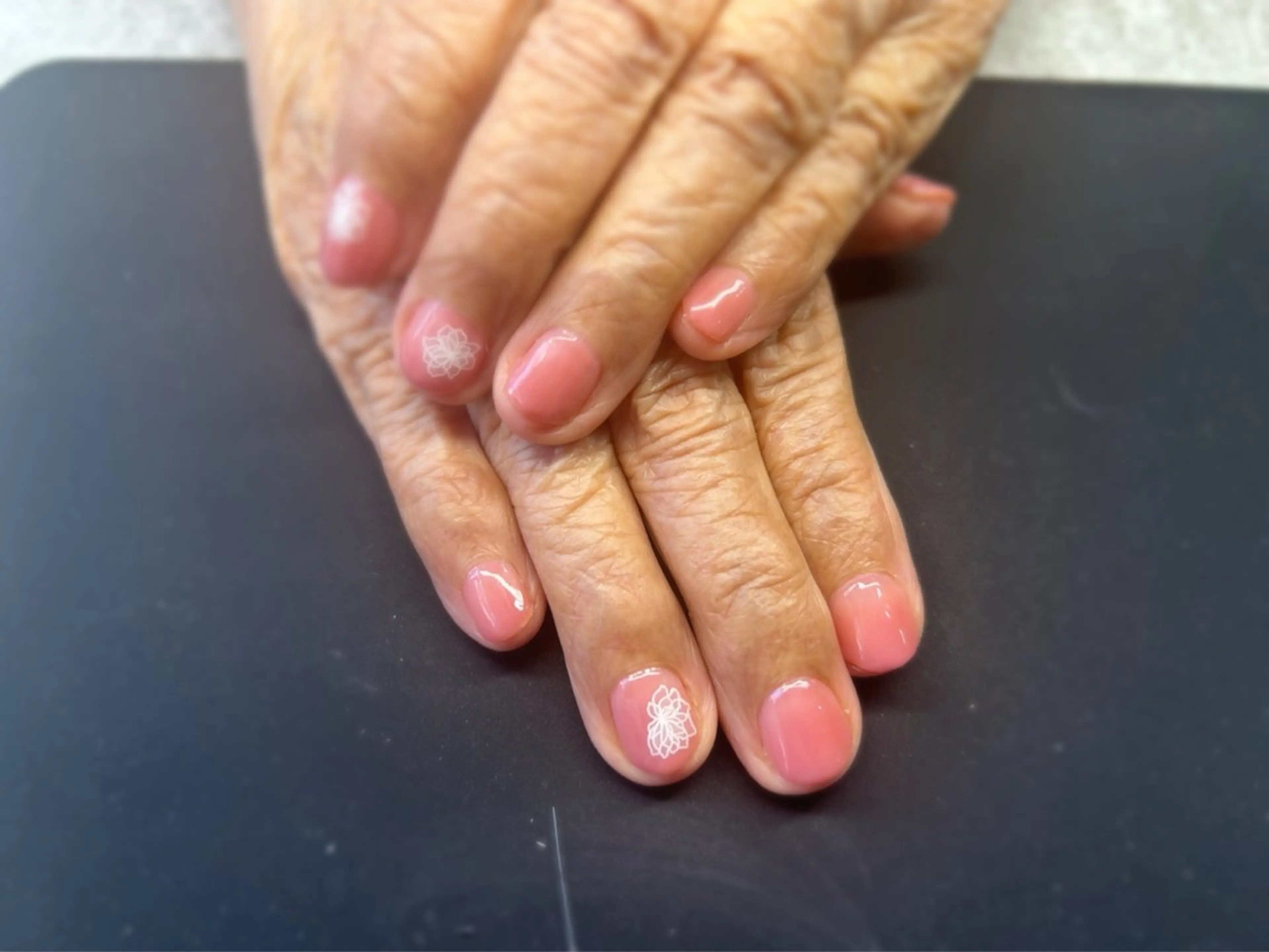 ネイル Sara+所属・sara +のネイルデザイン