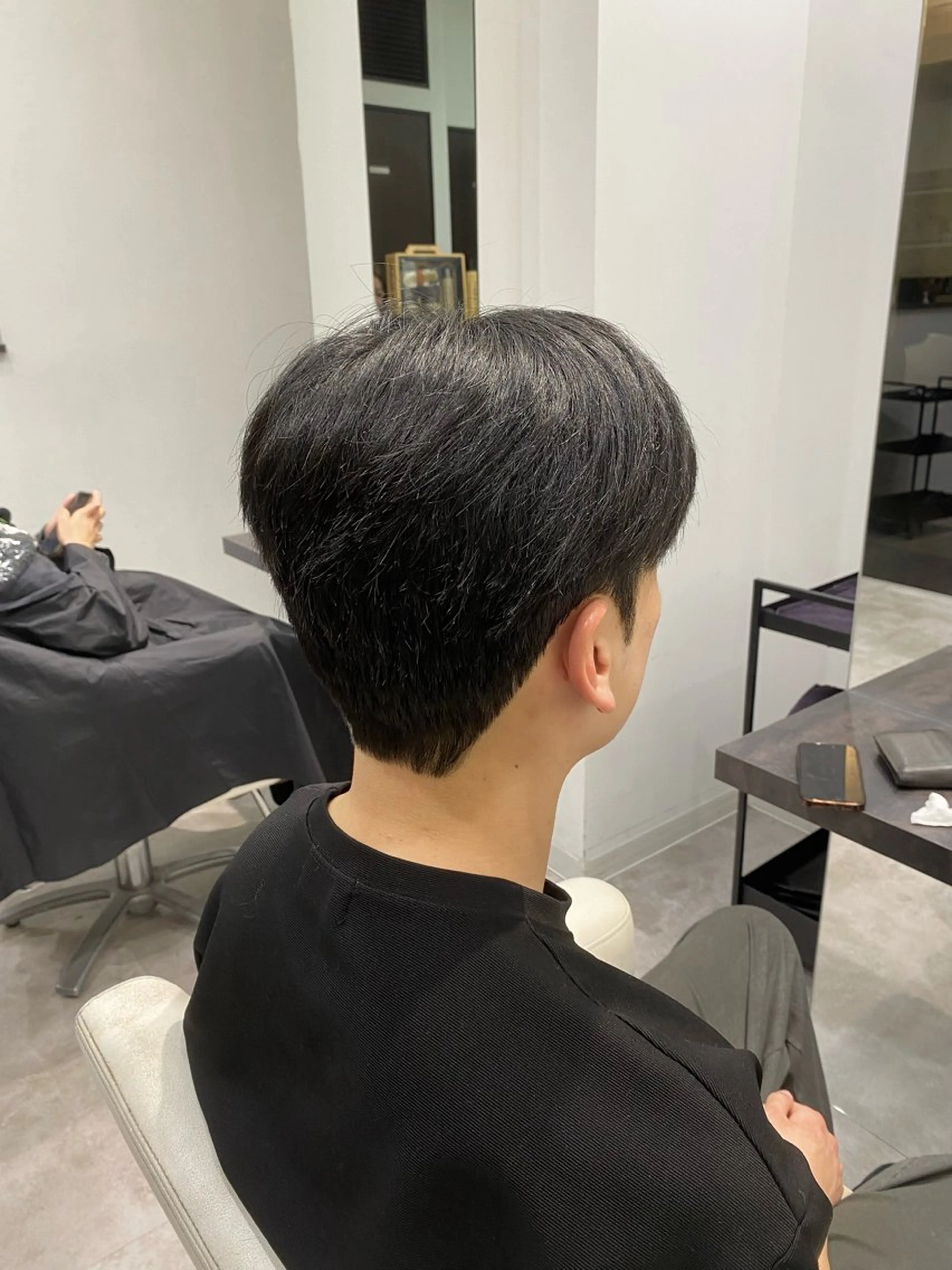 パーマ メンズ ダウンパーマ メンズ韓国風 メンズパーマ カット パーマ 韓国風メンズヘア💫 ツイスパ💫saraのヘアスタイル