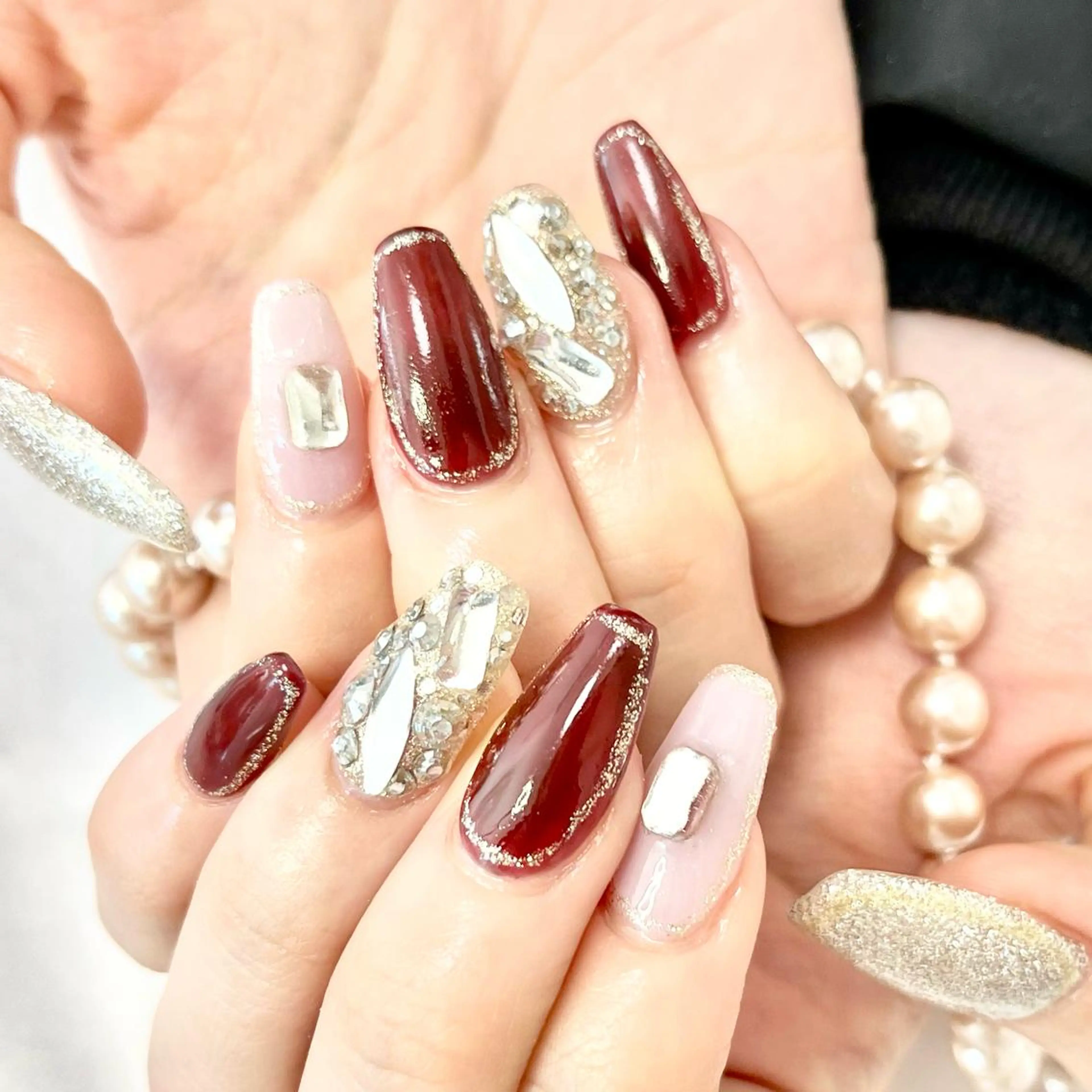 ネイル ボルドー ジェルネイル キラキラネイル 韓国ネイル ラメ(グリッター) 韓国ネイル💠 Tomoのネイルデザイン
