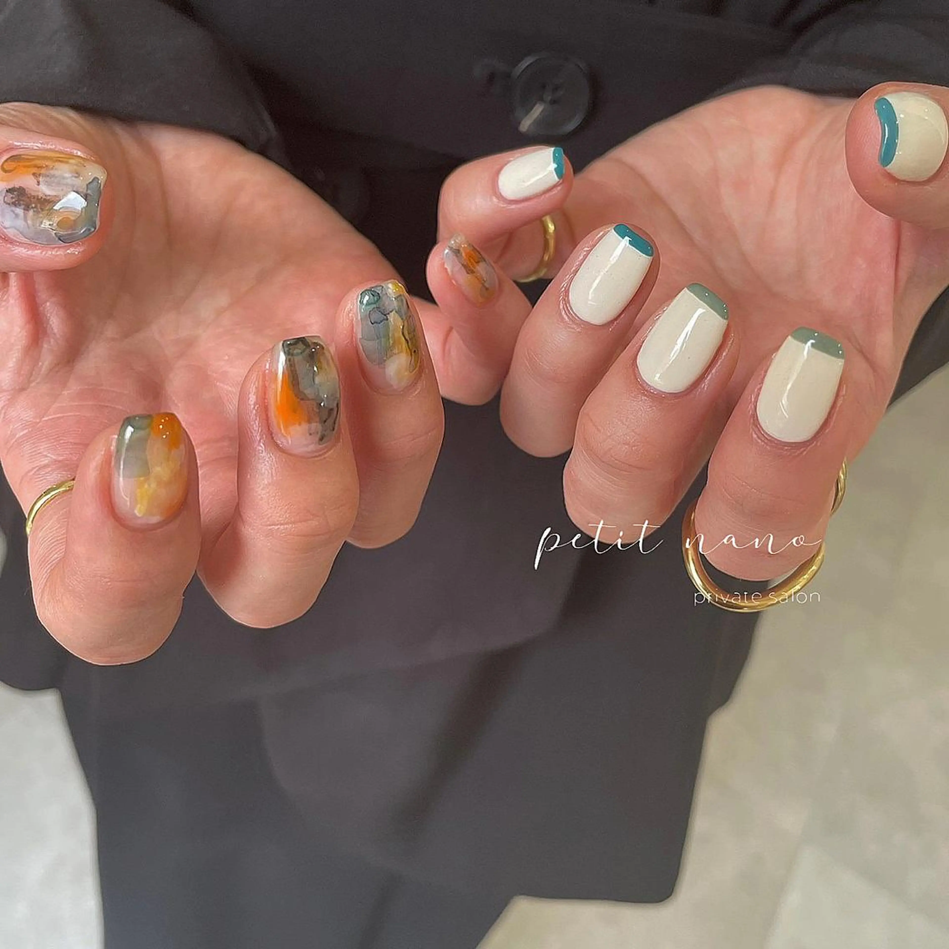 ネイル ジェルネイル ゴールド 卒業式 韓国ネイル マグネットネイル nail‪◯ petitnanoのネイルデザイン