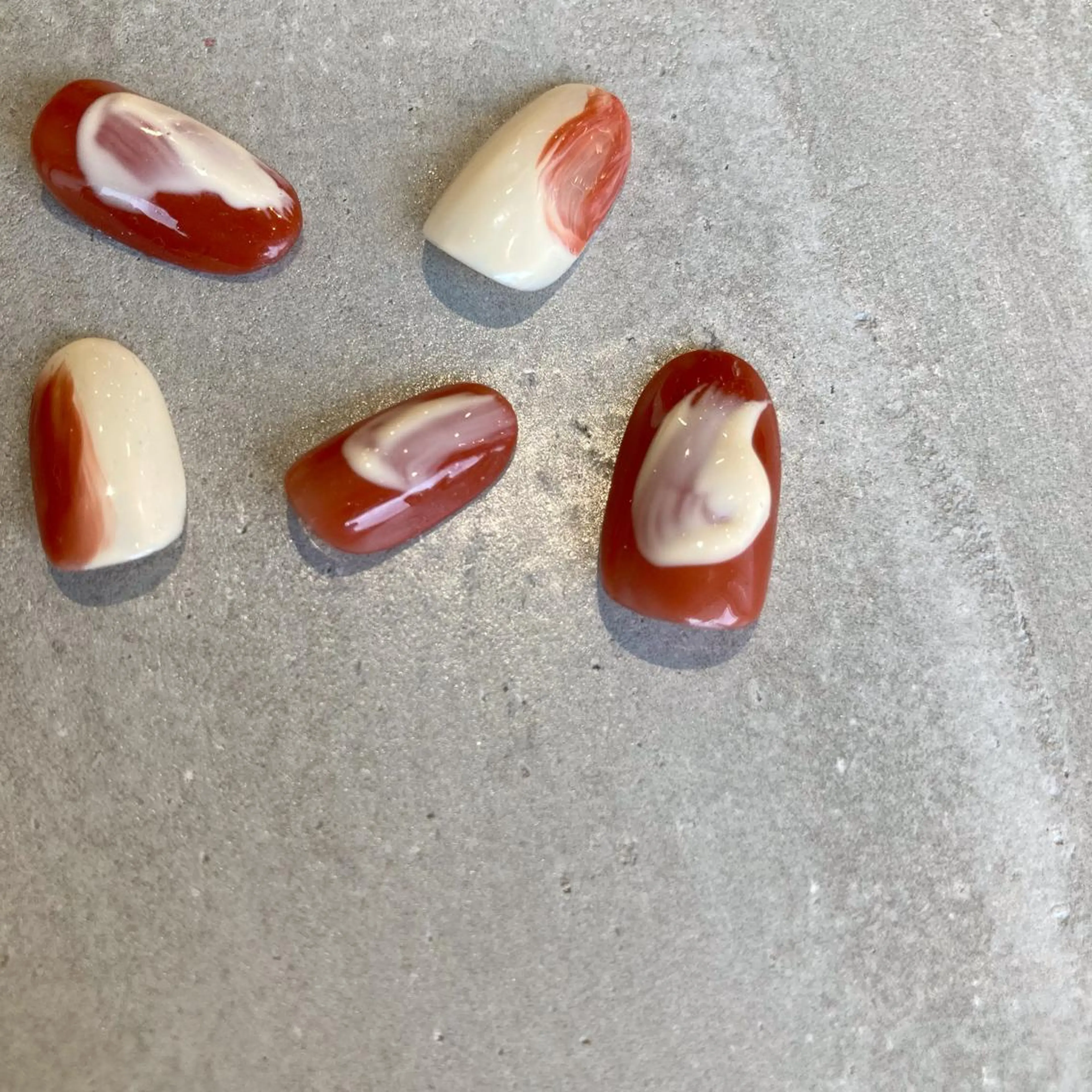 ネイル ニュアンスネイル mano+所属・砂田 はるかのネイルデザイン