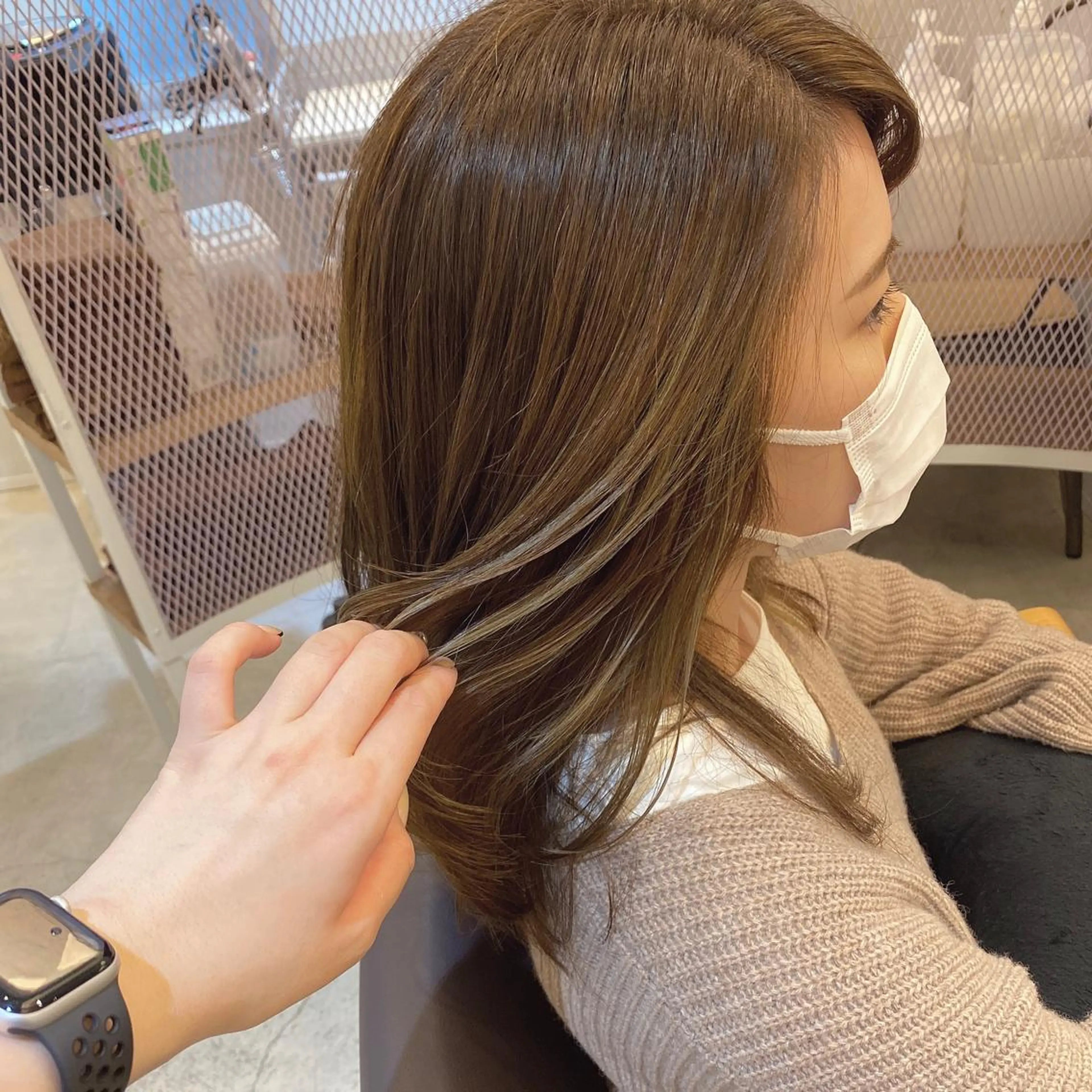 ロング 顔周りデザイン/ ママ美容師/濱ほのかのヘアスタイル