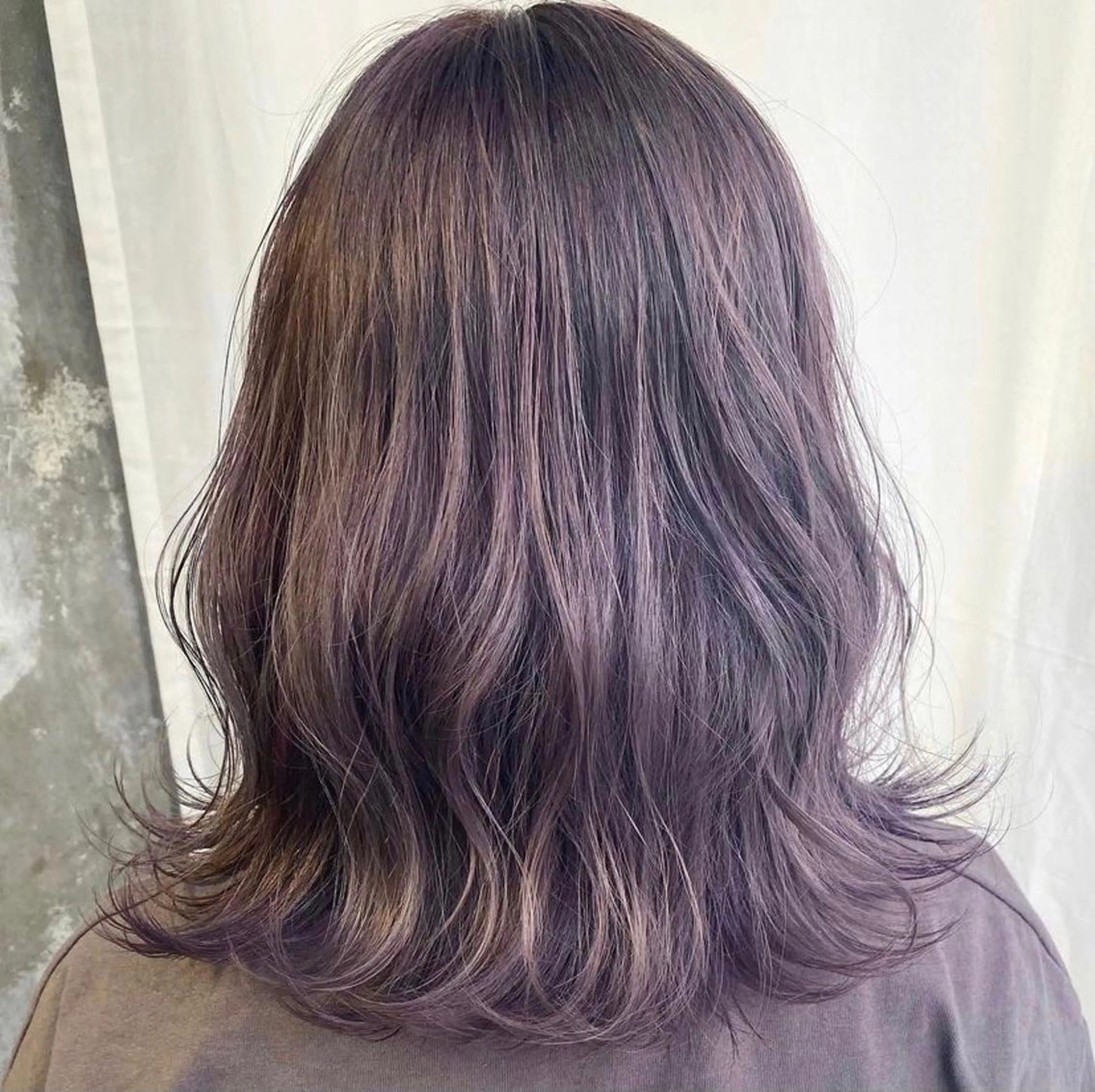 ロング カラー ヘアアレンジ ヘアカラー ツガミ リナのヘアスタイル