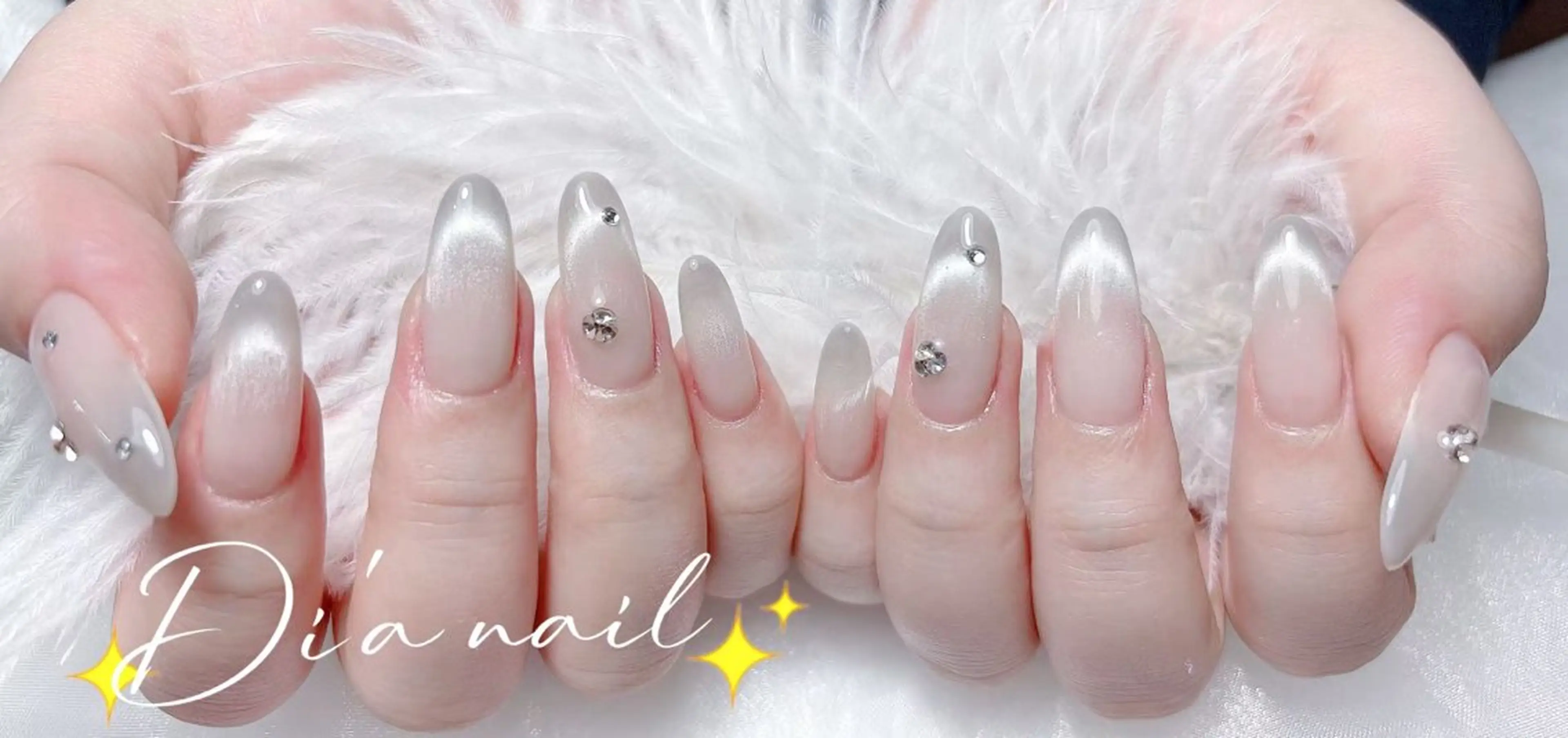 セミロング 戸井田 静香のネイルデザイン