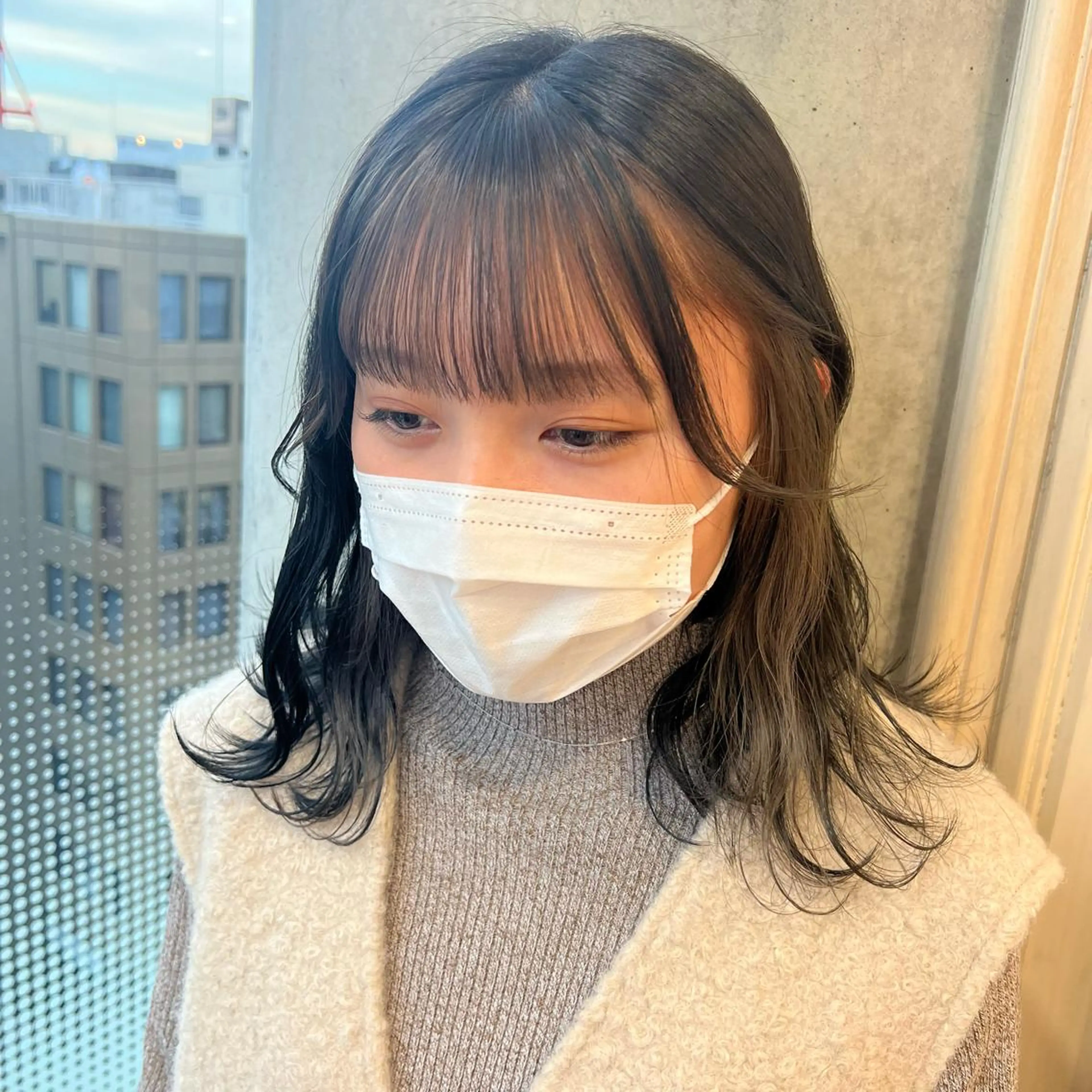 ミディアム カラー イヤリングカラー グレージュ SALOWIN川崎WEST店所属・🌷川崎/ボブ/ アレンジ/コトネ🌷のヘアスタイル