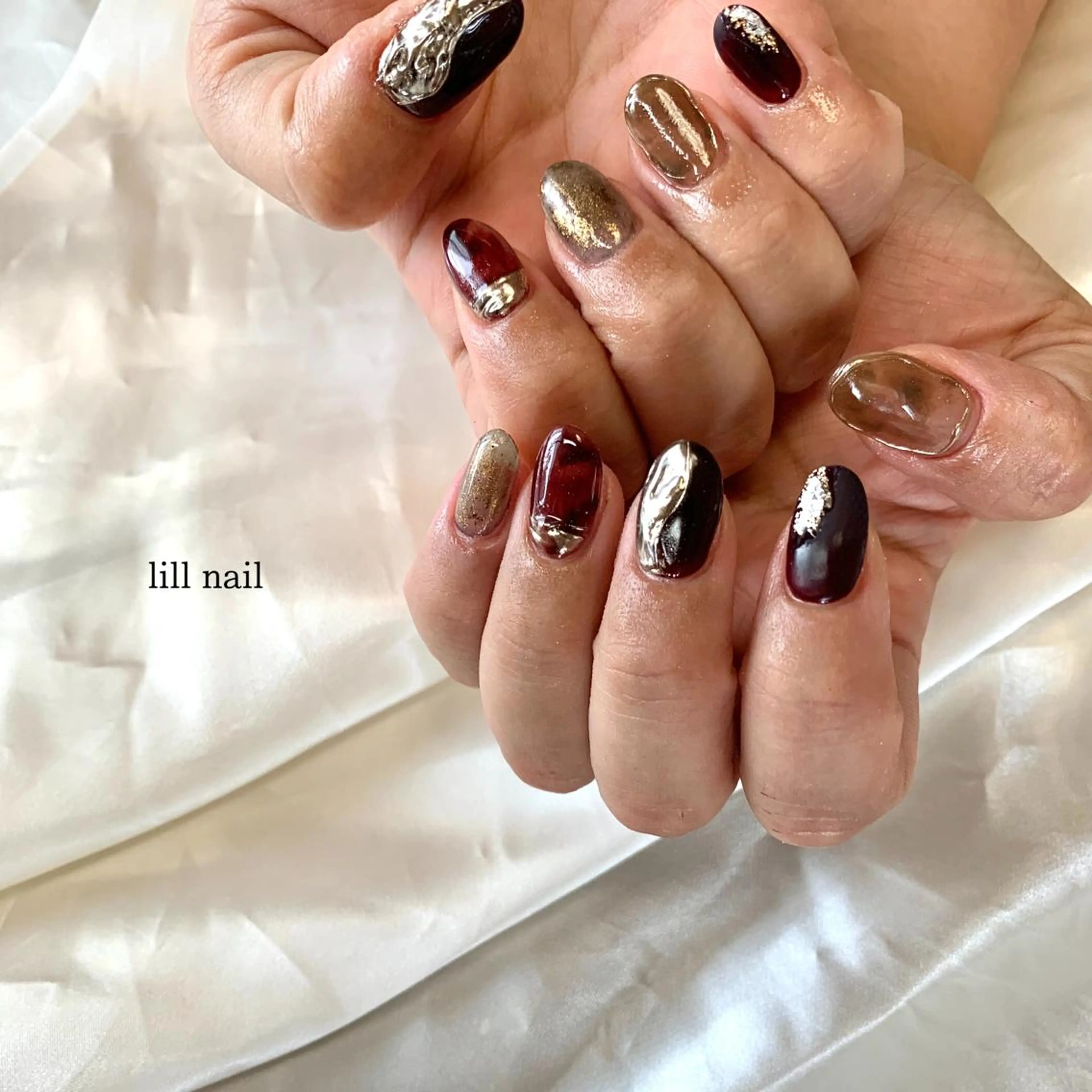 ミディアム pllia beautyのネイルデザイン