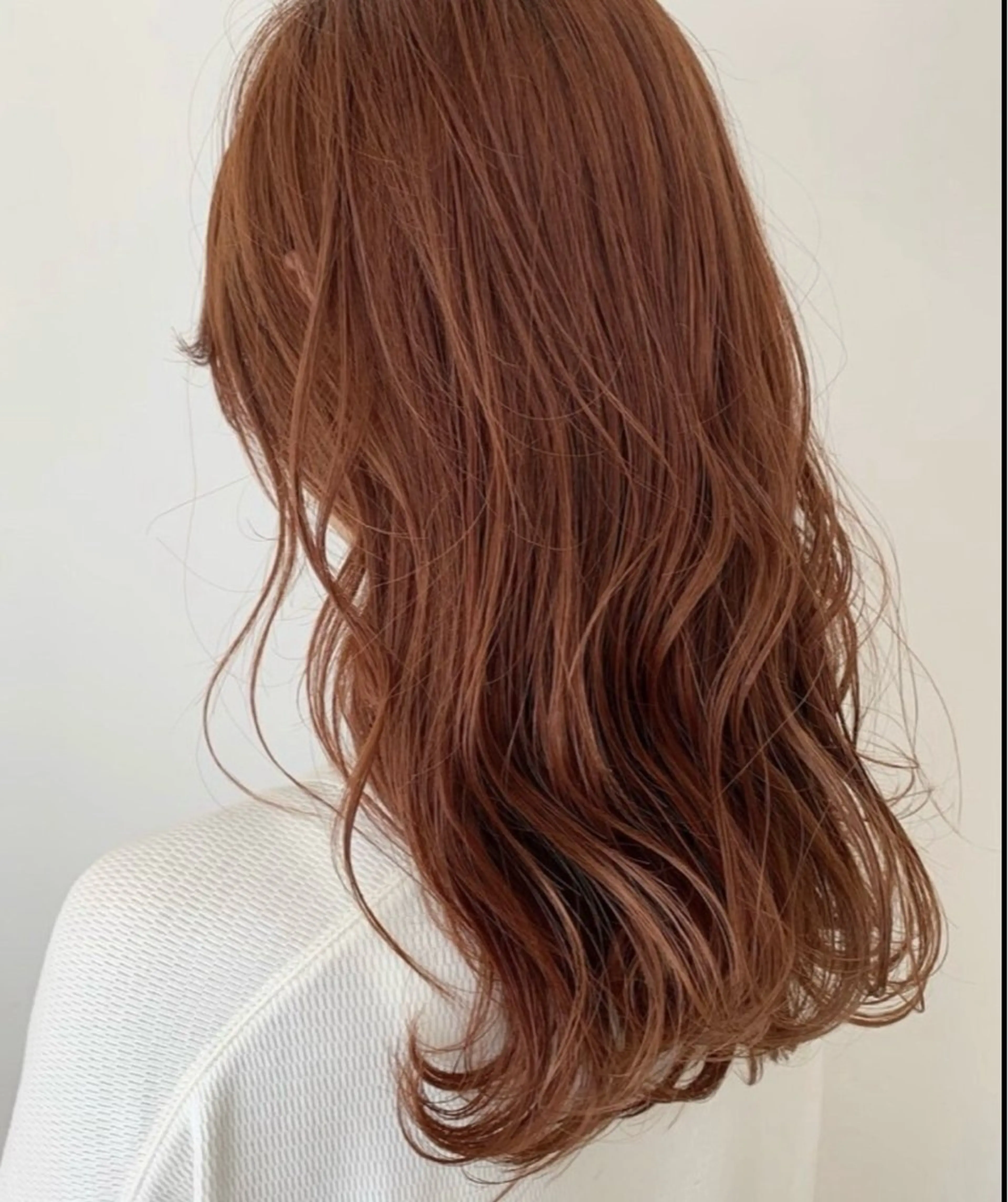 セミロング カラー ヘアアレンジ ブラウンカラー オレンジ オレンジブラウン 長野 恵のヘアスタイル