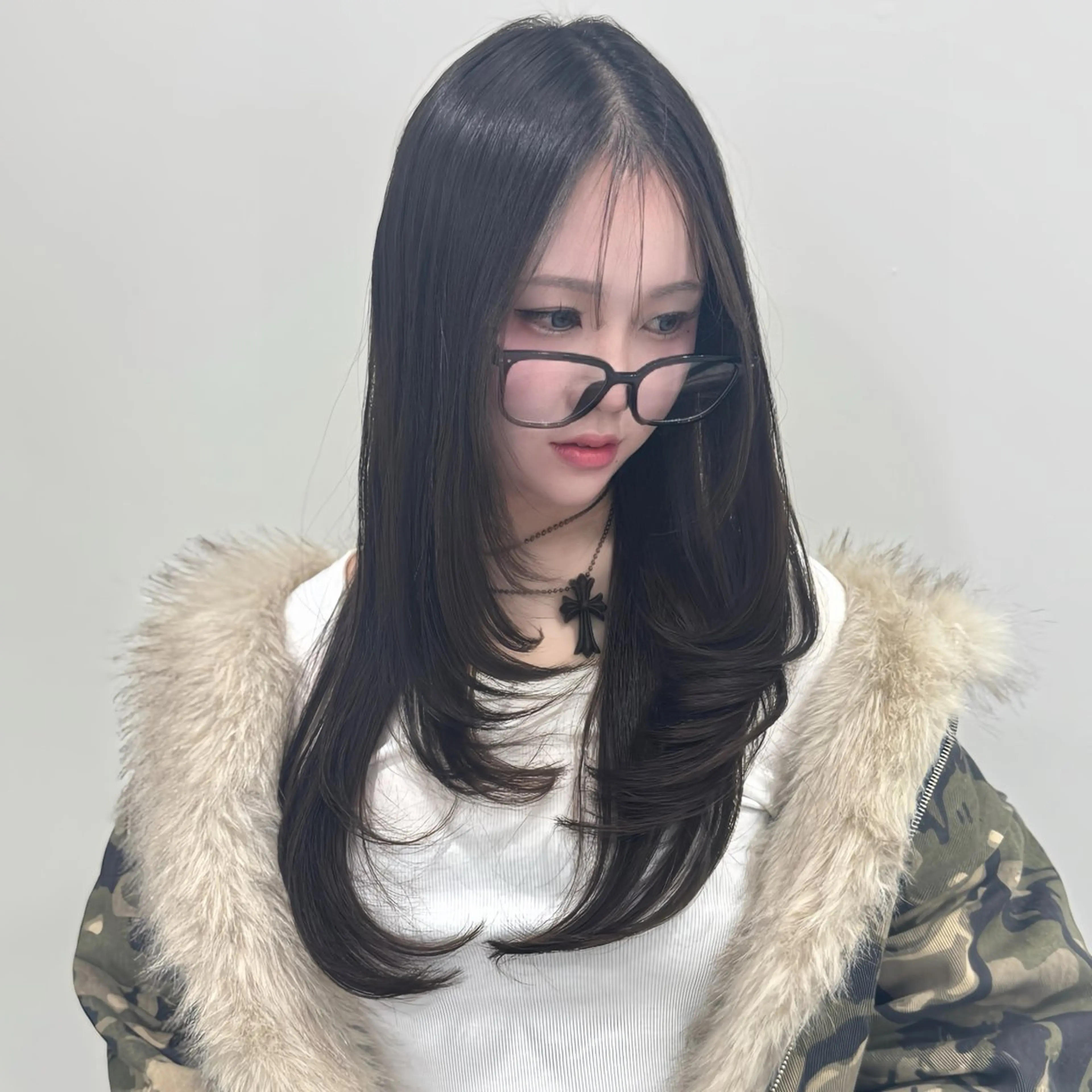 ロング カラー ヘアアレンジ 韓国レイヤーカット /韓国トレンドカラーのヘアスタイル