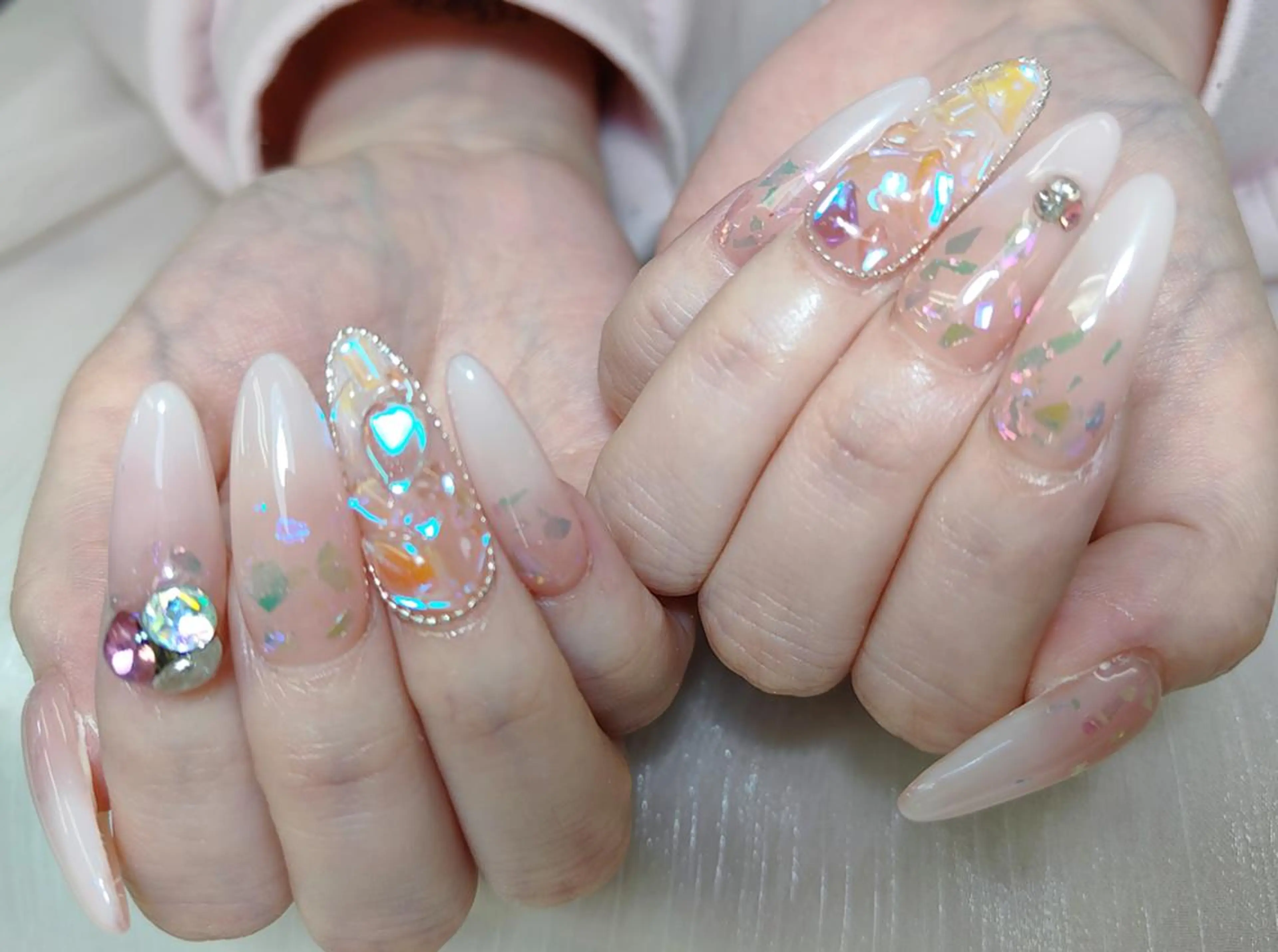 ネイル 佐藤 愛のネイルデザイン