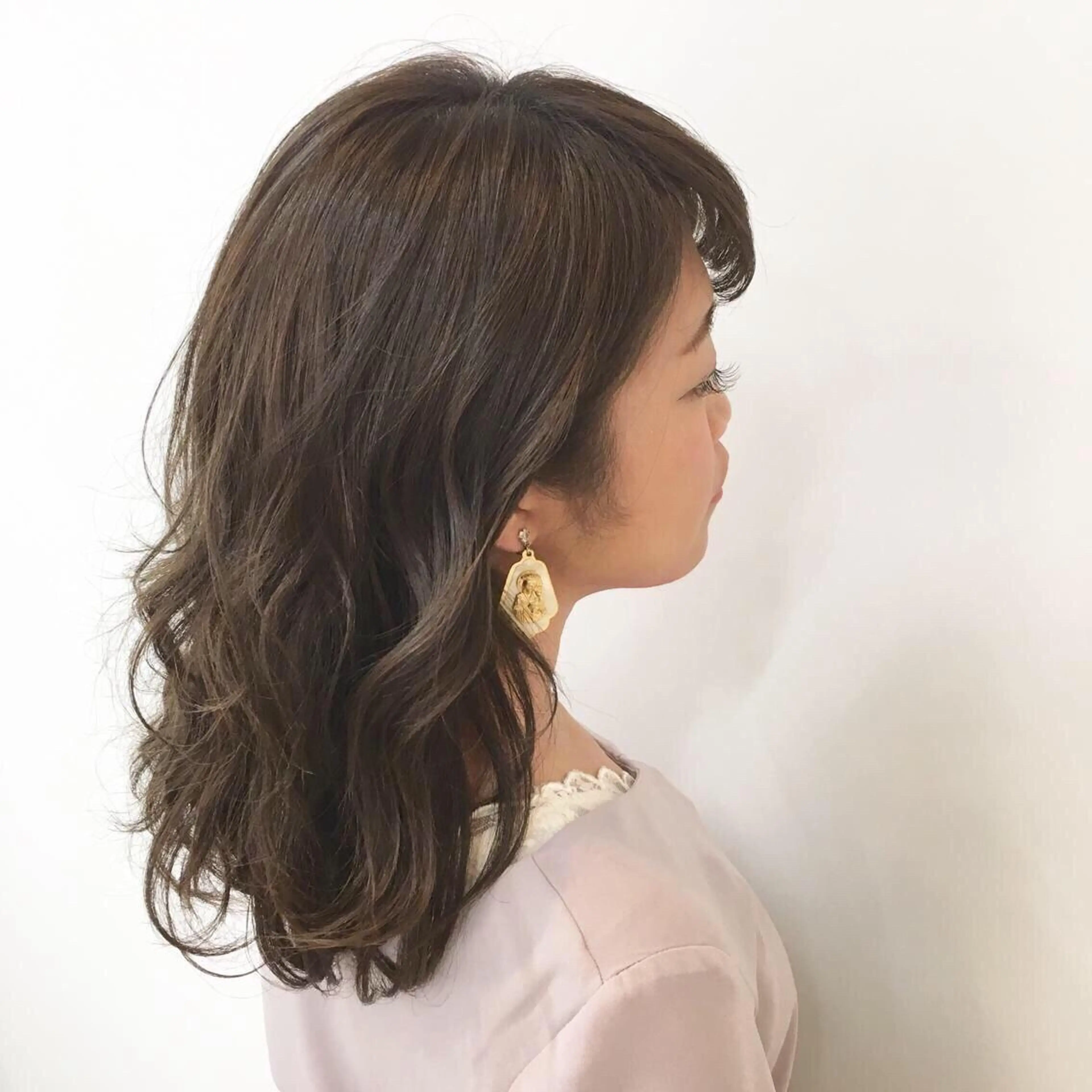セミロング カラー 高橋胡桃🪽 ディレクターのヘアスタイル