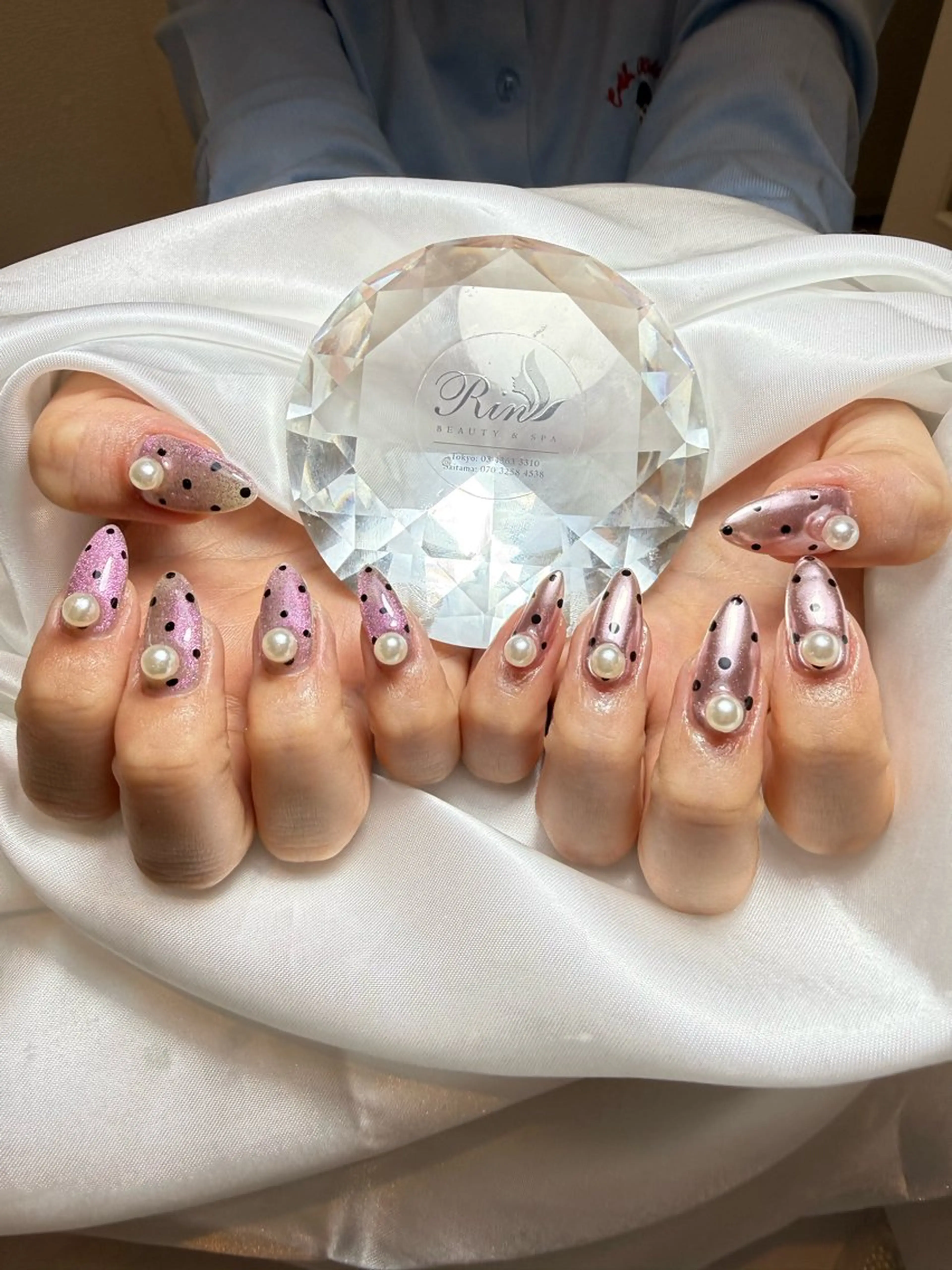 ネイル ハンドネイル ハンドケア リサ ネイルサロンのネイルデザイン