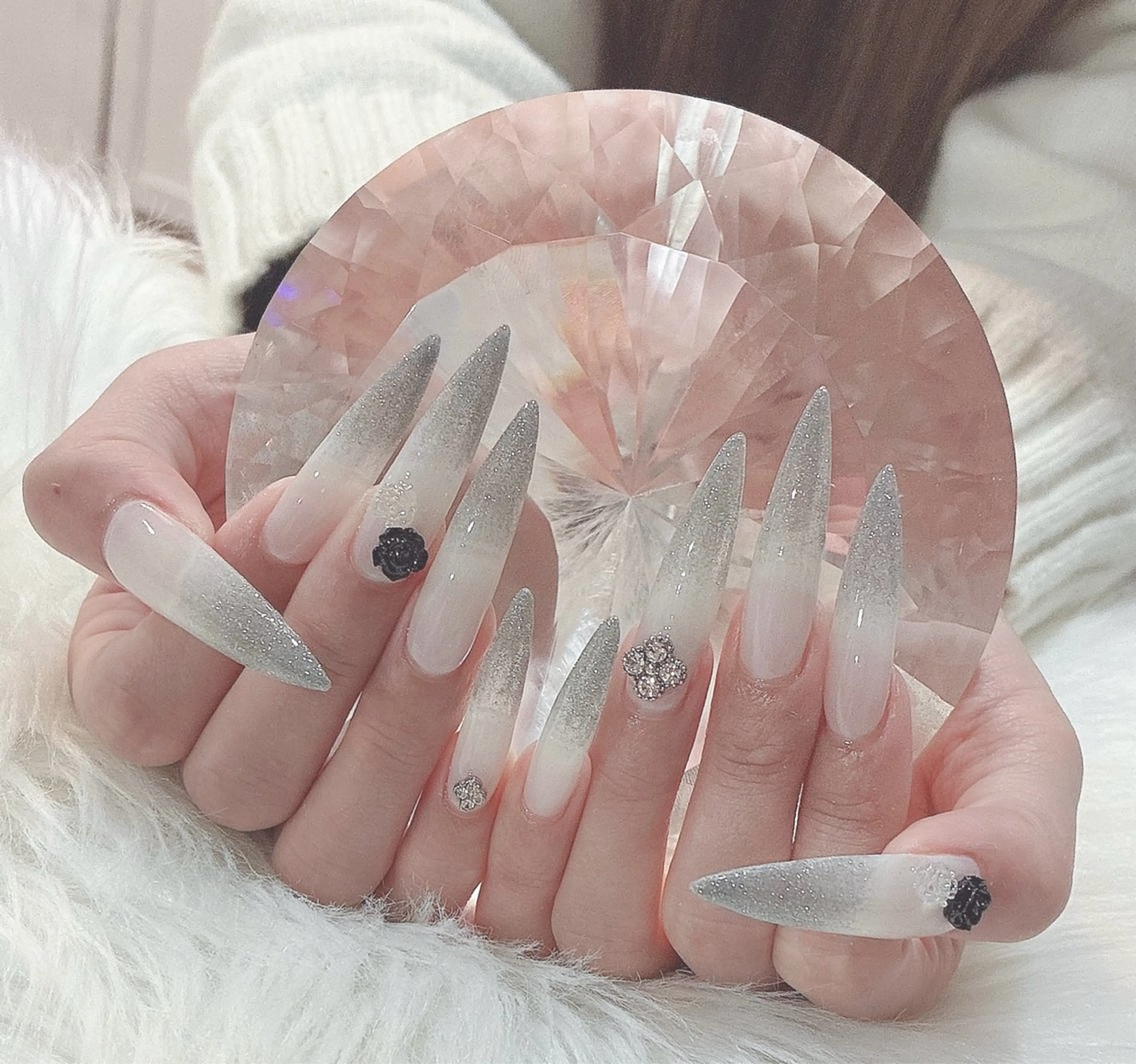 ネイル ハンドネイル LoaChaton kaeのネイルデザイン