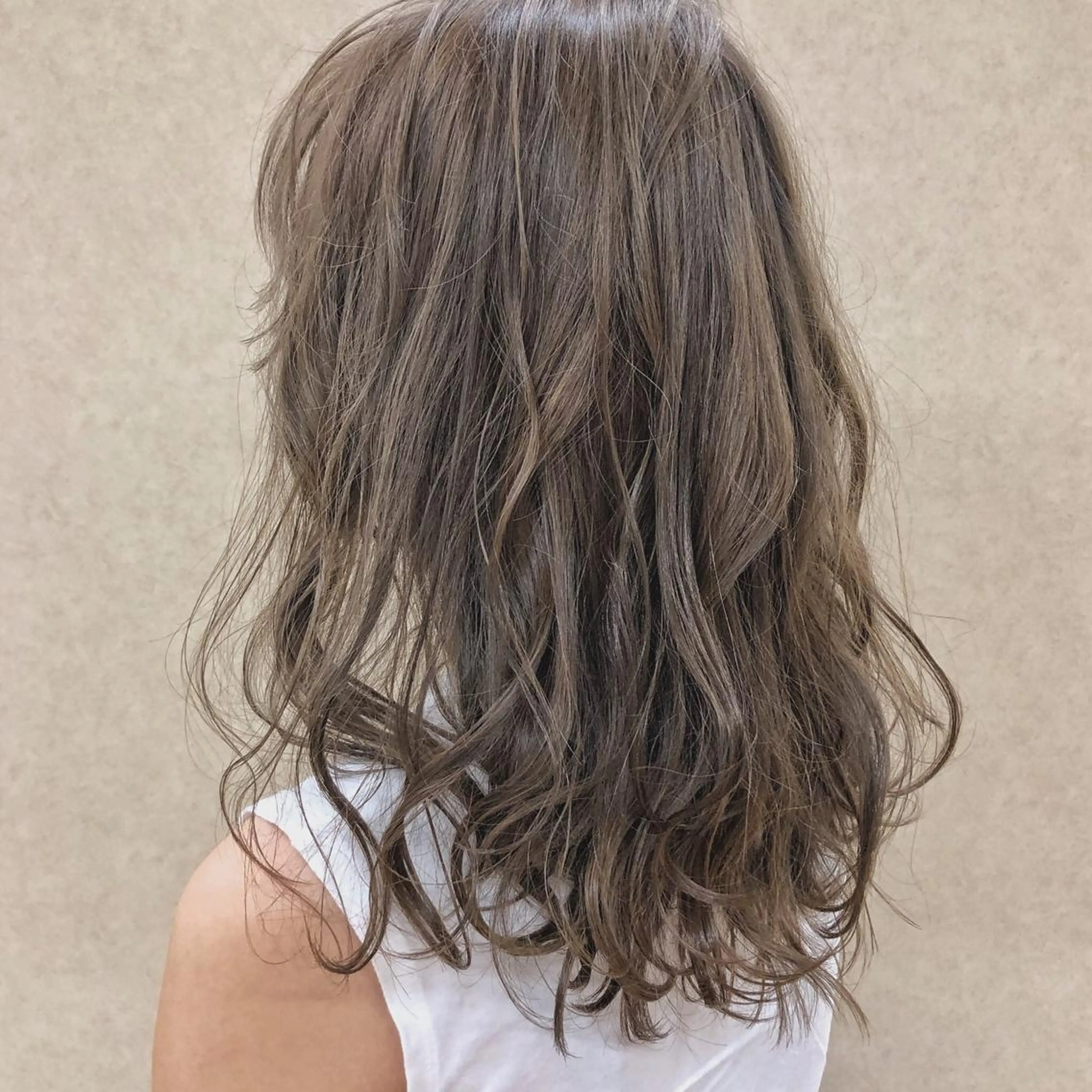 ロング ヤマナカユウ 🕊️小顔レイヤーのヘアスタイル