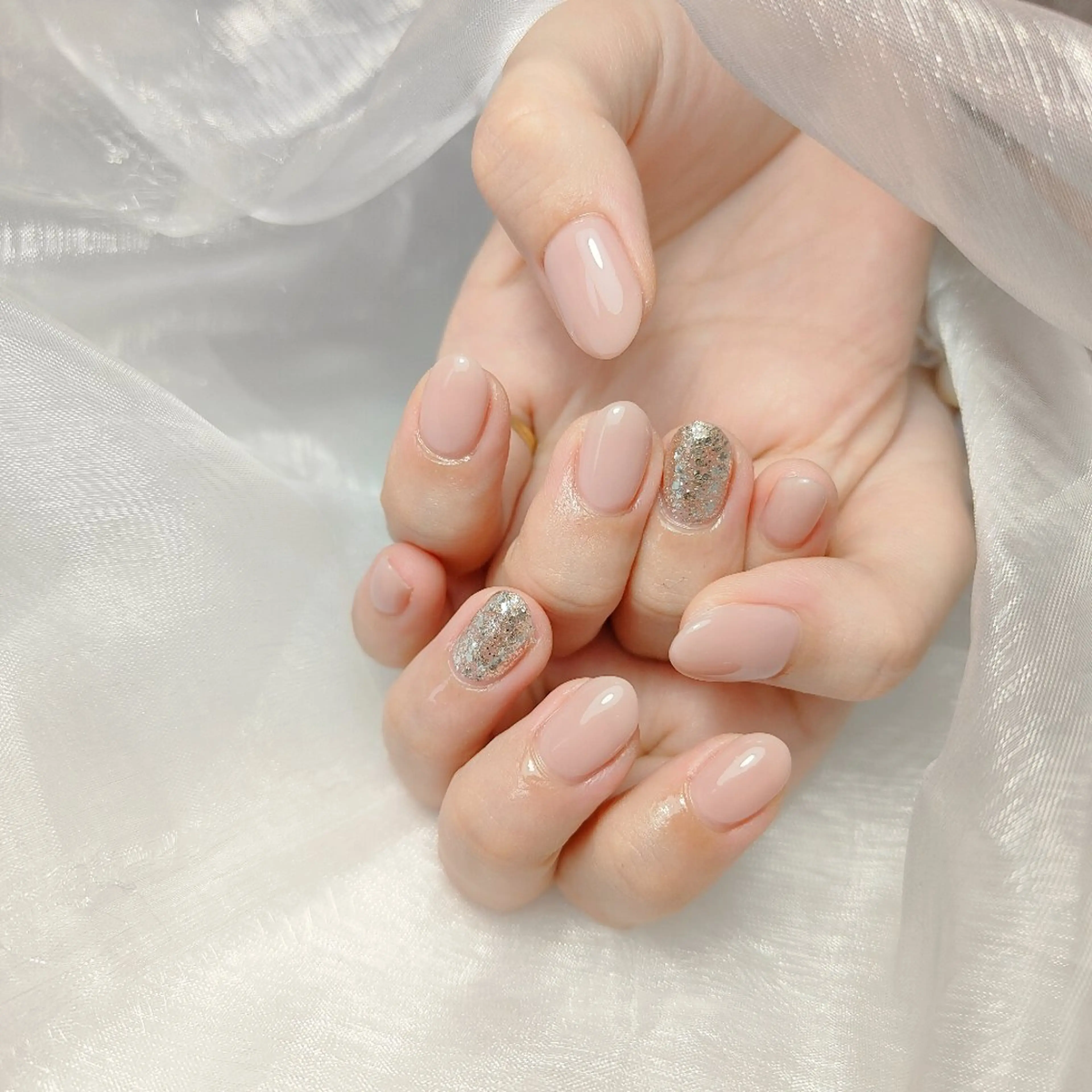 ネイル ワンカラーネイル ハンドネイル CLEAR NAILのネイルデザイン