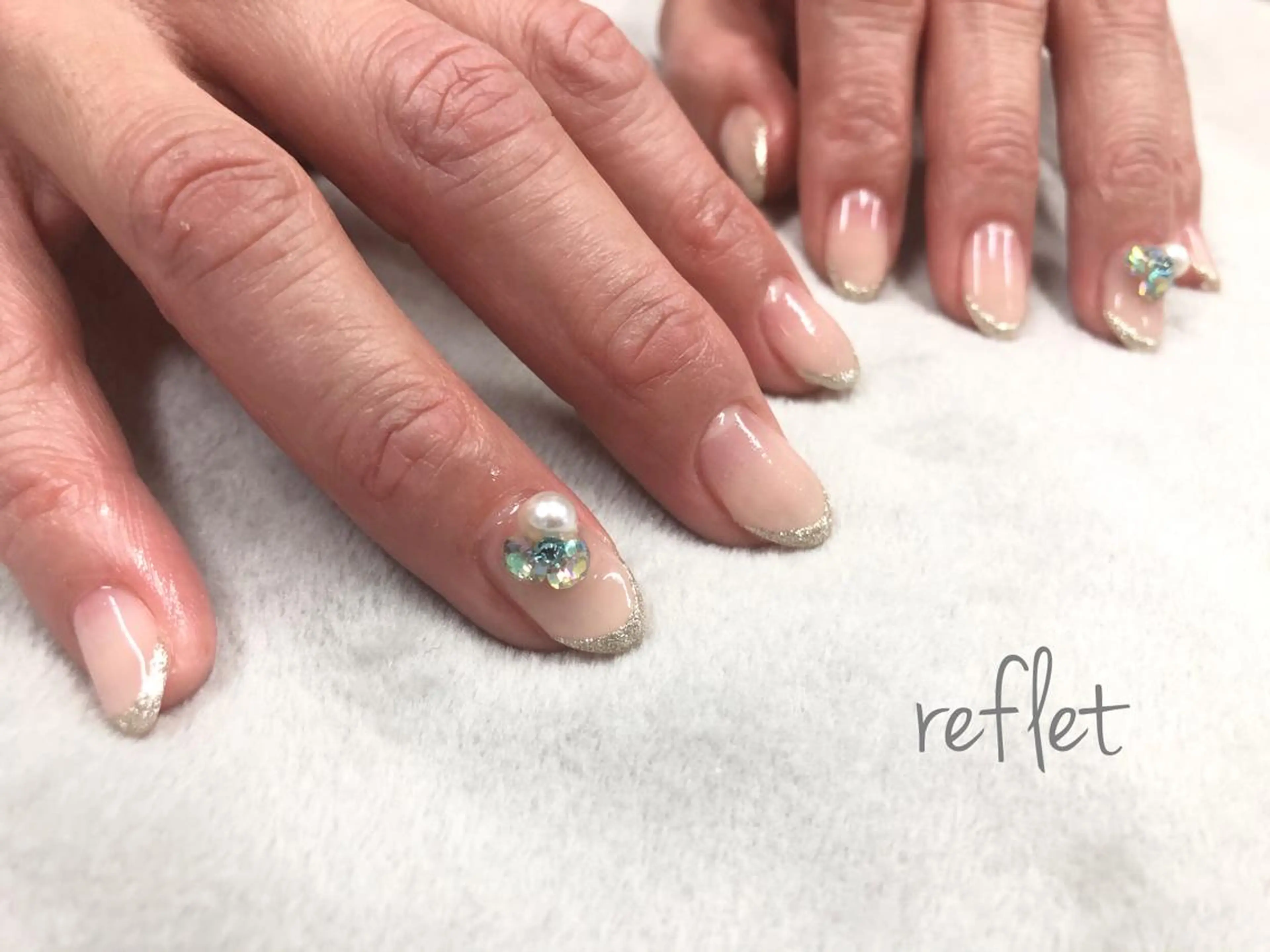ネイル ブルー フレンチネイル ラメ(グリッター) ストーンネイル ハンドネイル reflet nailのネイルデザイン