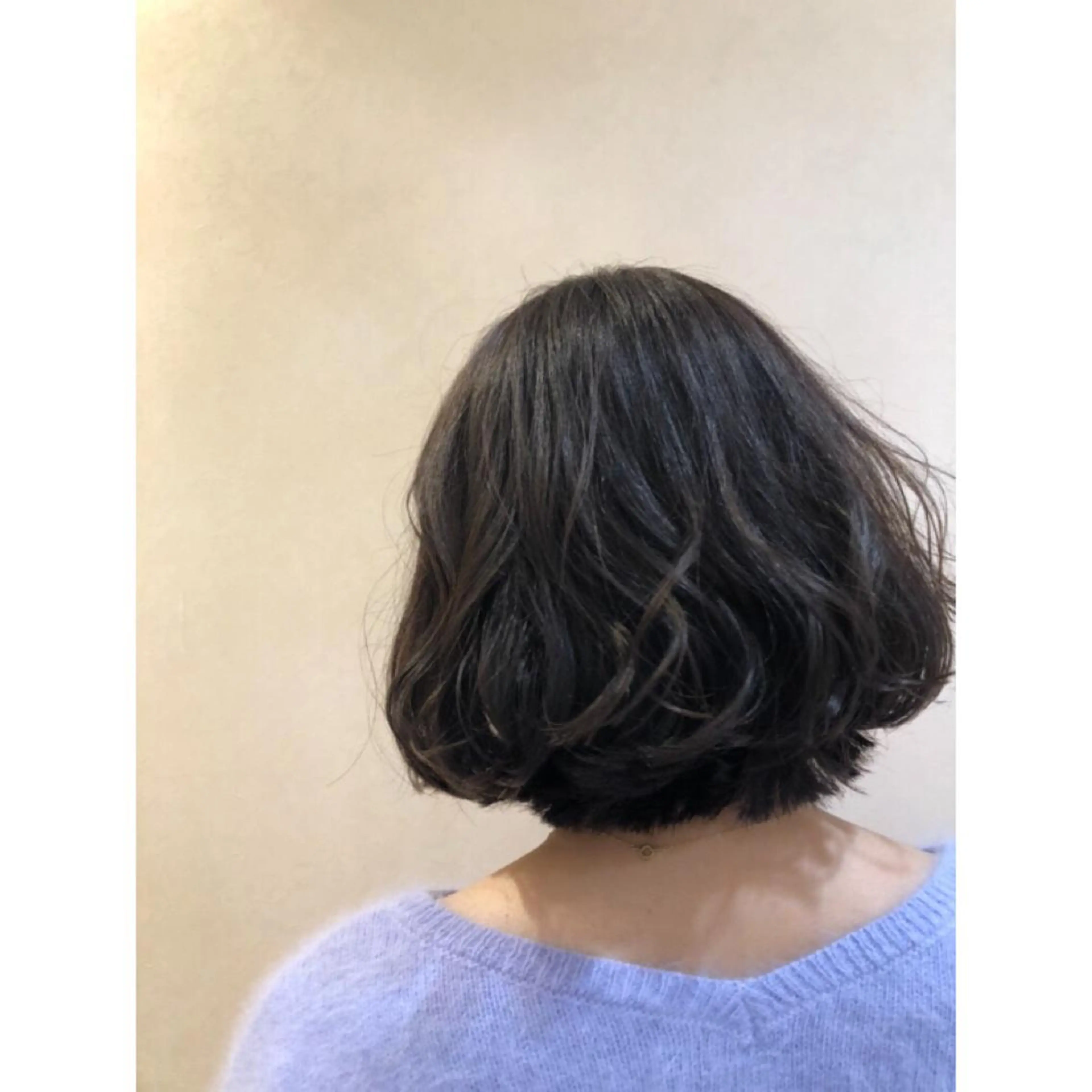 ミディアム ツヤ髪カラー💎 佐藤あきのヘアスタイル