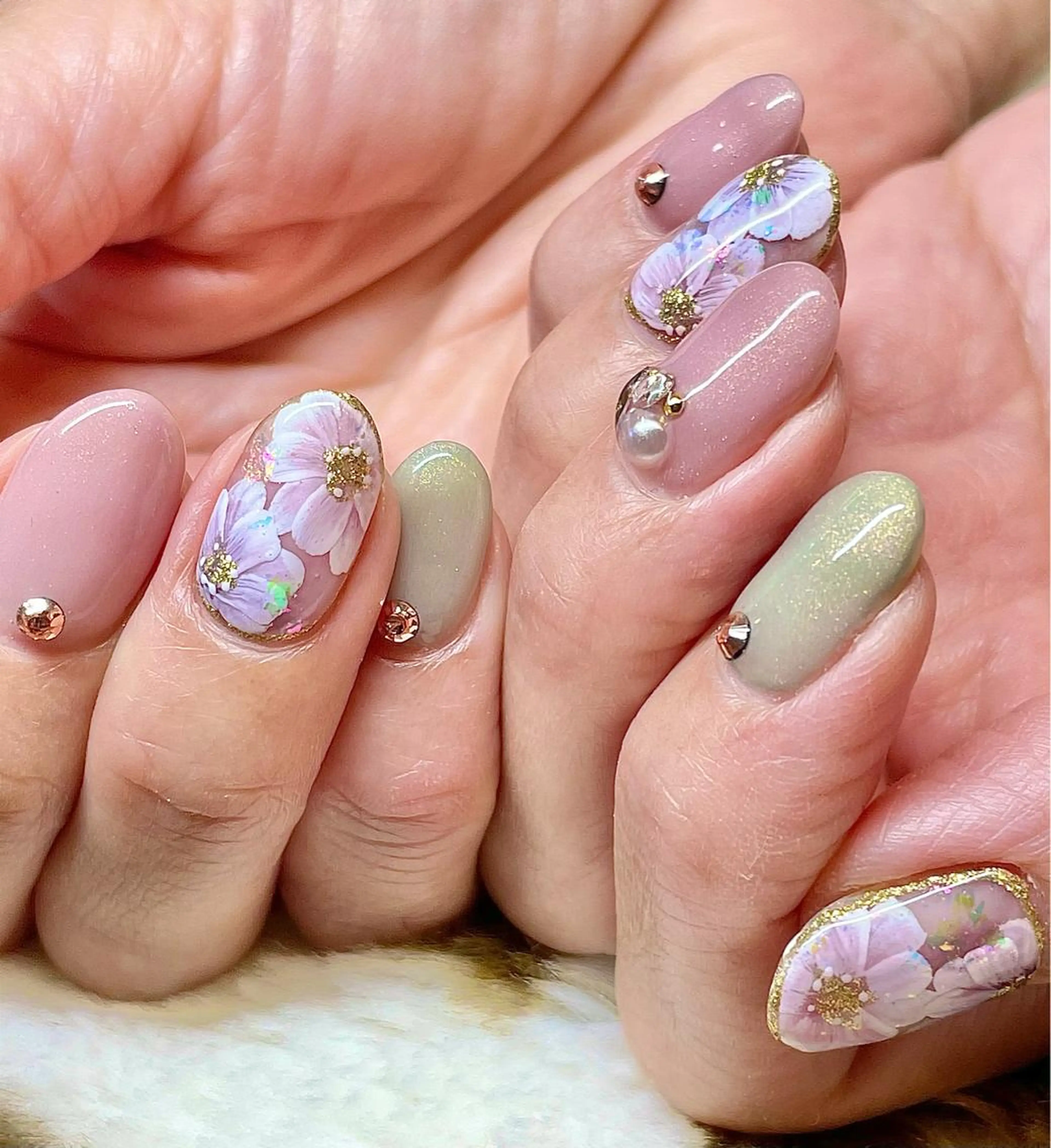 ミディアム カラー パーマ ヘアアレンジ メンズ キッズ ネイル マツエク・マツパ フラワーネイル nail&eye Aoのマツエク・マツパデザイン