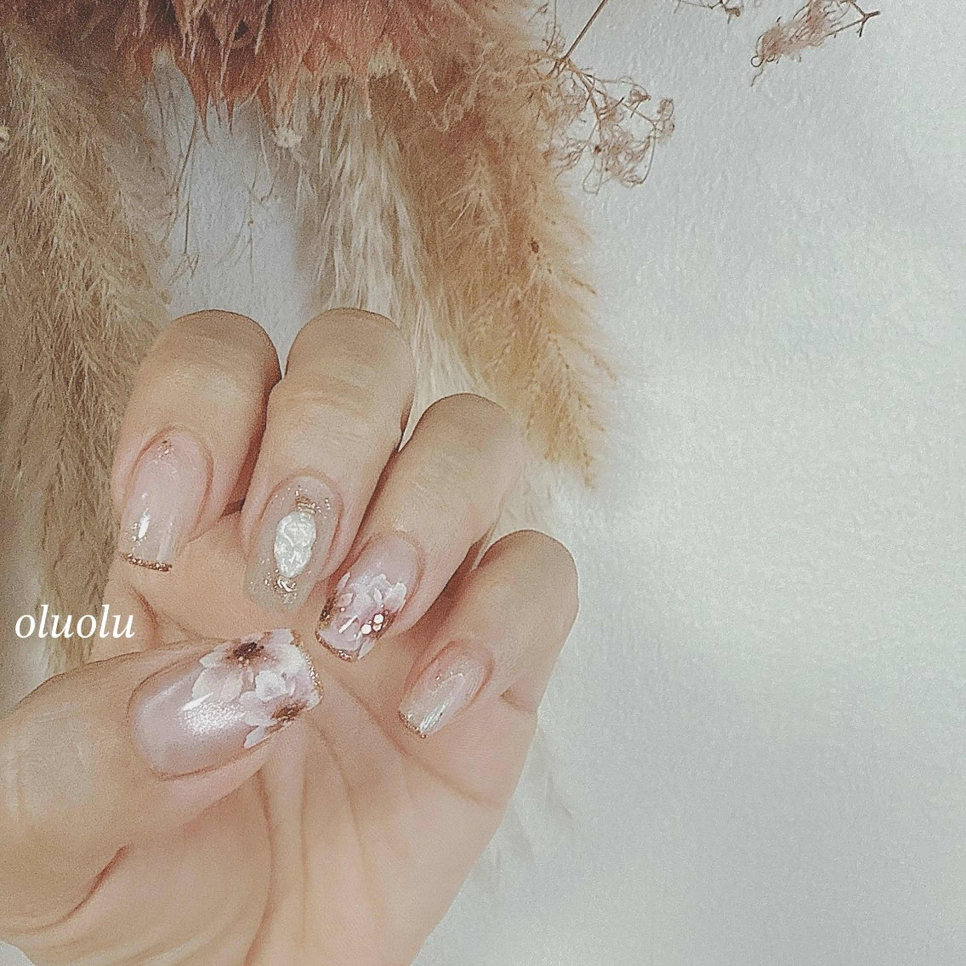 ネイル アートネイル オーロラネイル フラワーネイル マグネットネイル ニュアンスネイル ハンドネイル 大村 紬華のネイルデザイン
