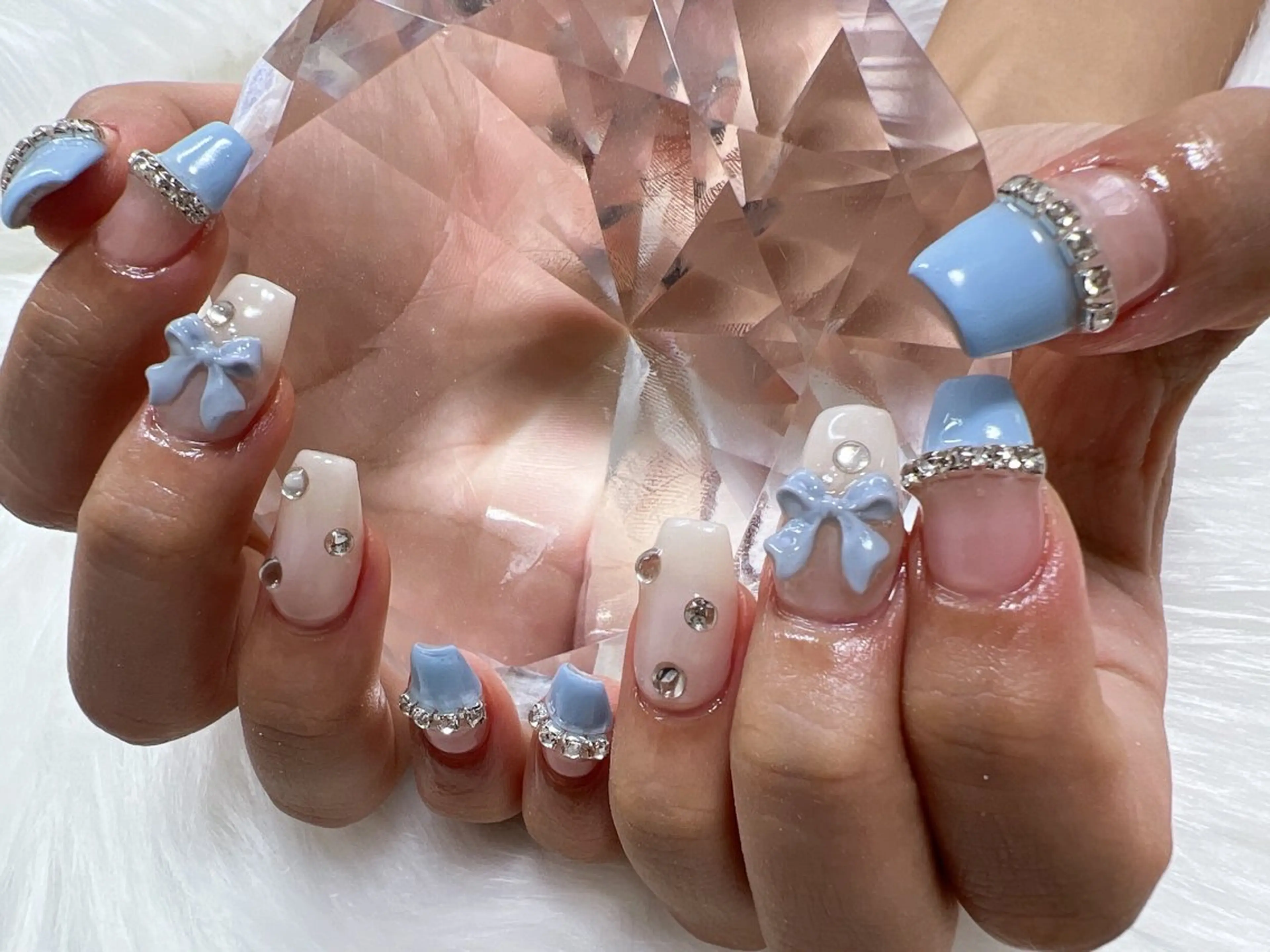 ネイル フレンチネイル リボン coco nailのネイルデザイン