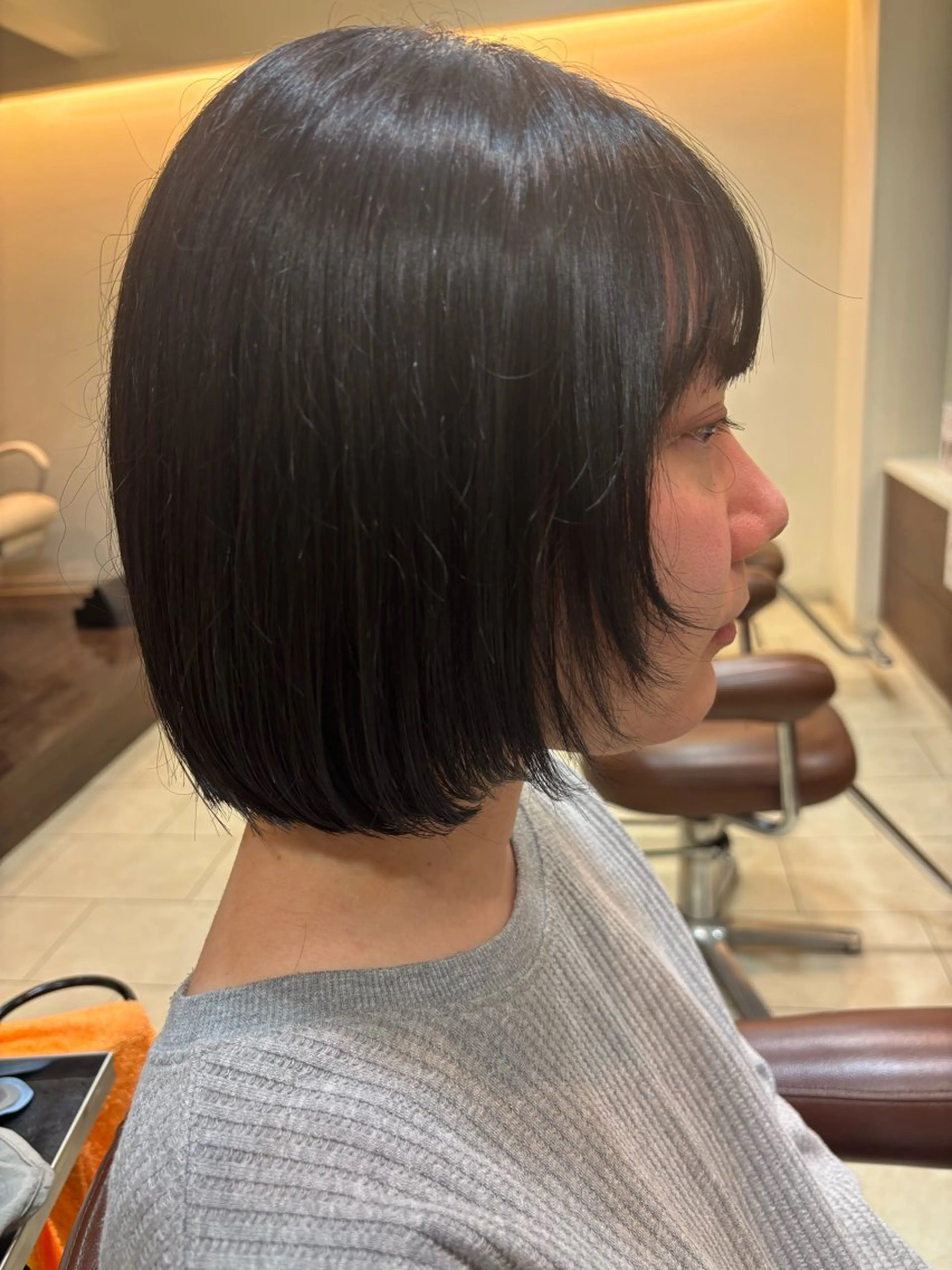 ミディアム ボブ 顔まわりレイヤー 顔周りカット レイヤーカット こうみょう れいなのヘアスタイル