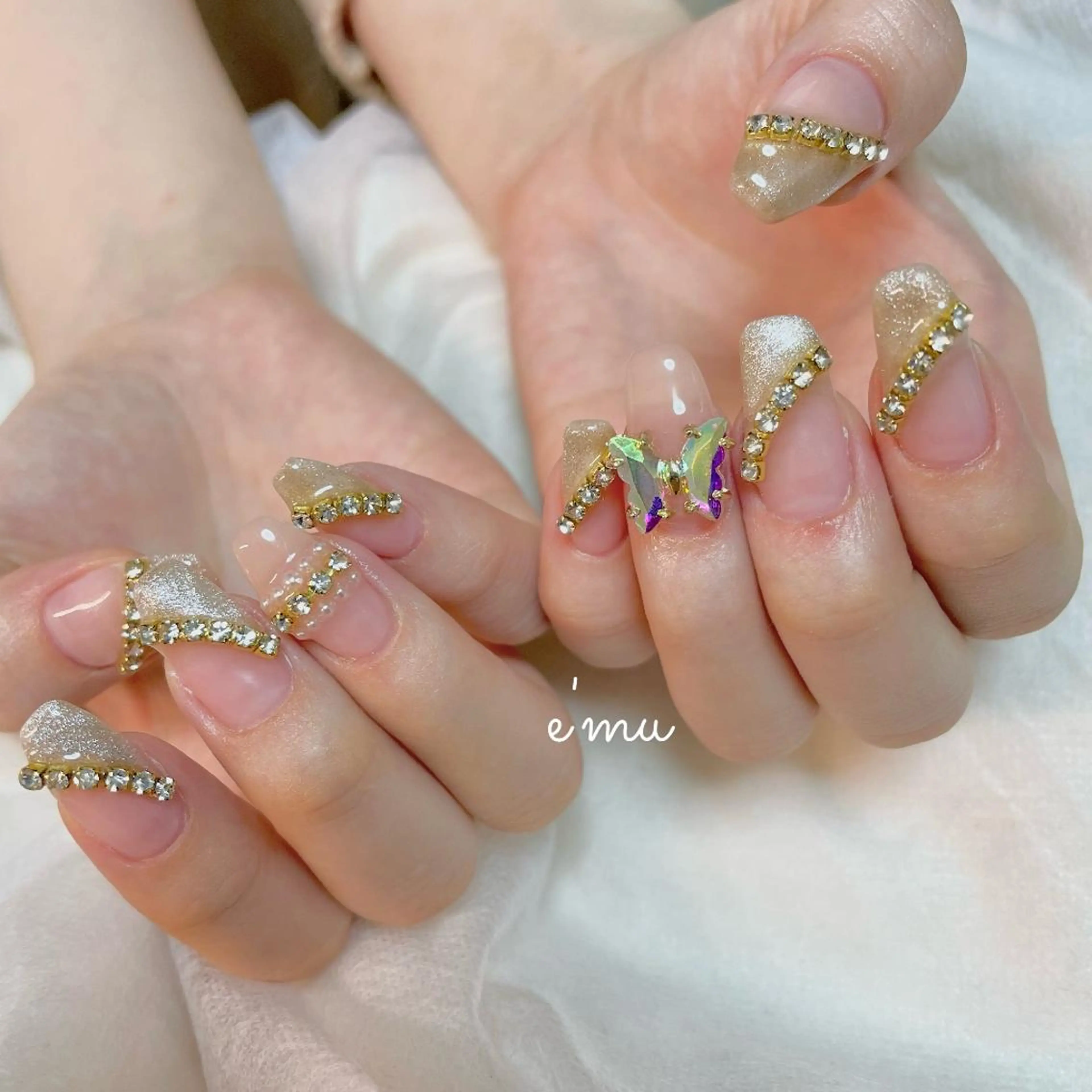 ネイル フレンチネイル キラキラネイル マグネットネイル nail salon e'mu💐のネイルデザイン