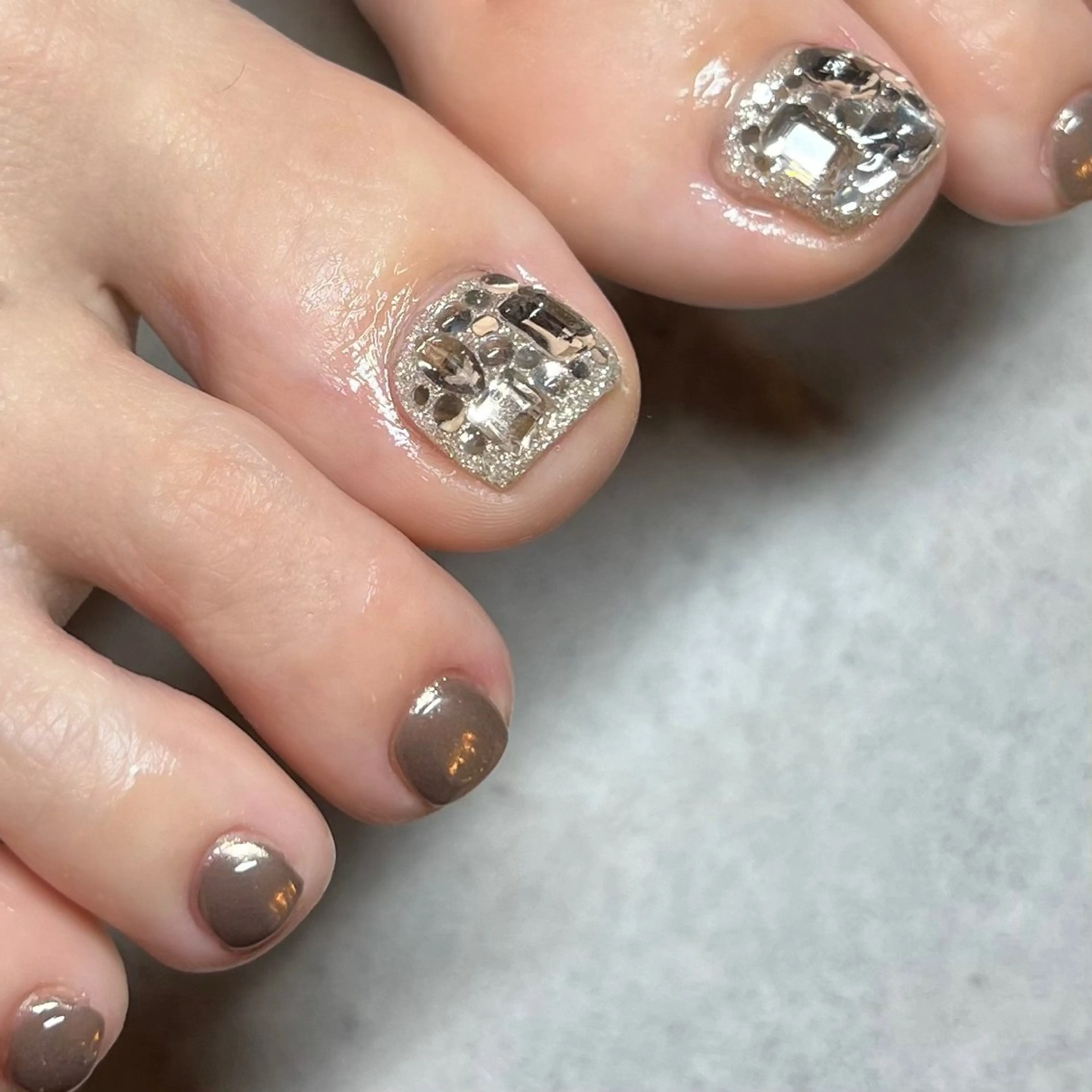 ネイル ミラーネイル フットネイル N dé chou chou所属・林 七海のその他イメージ