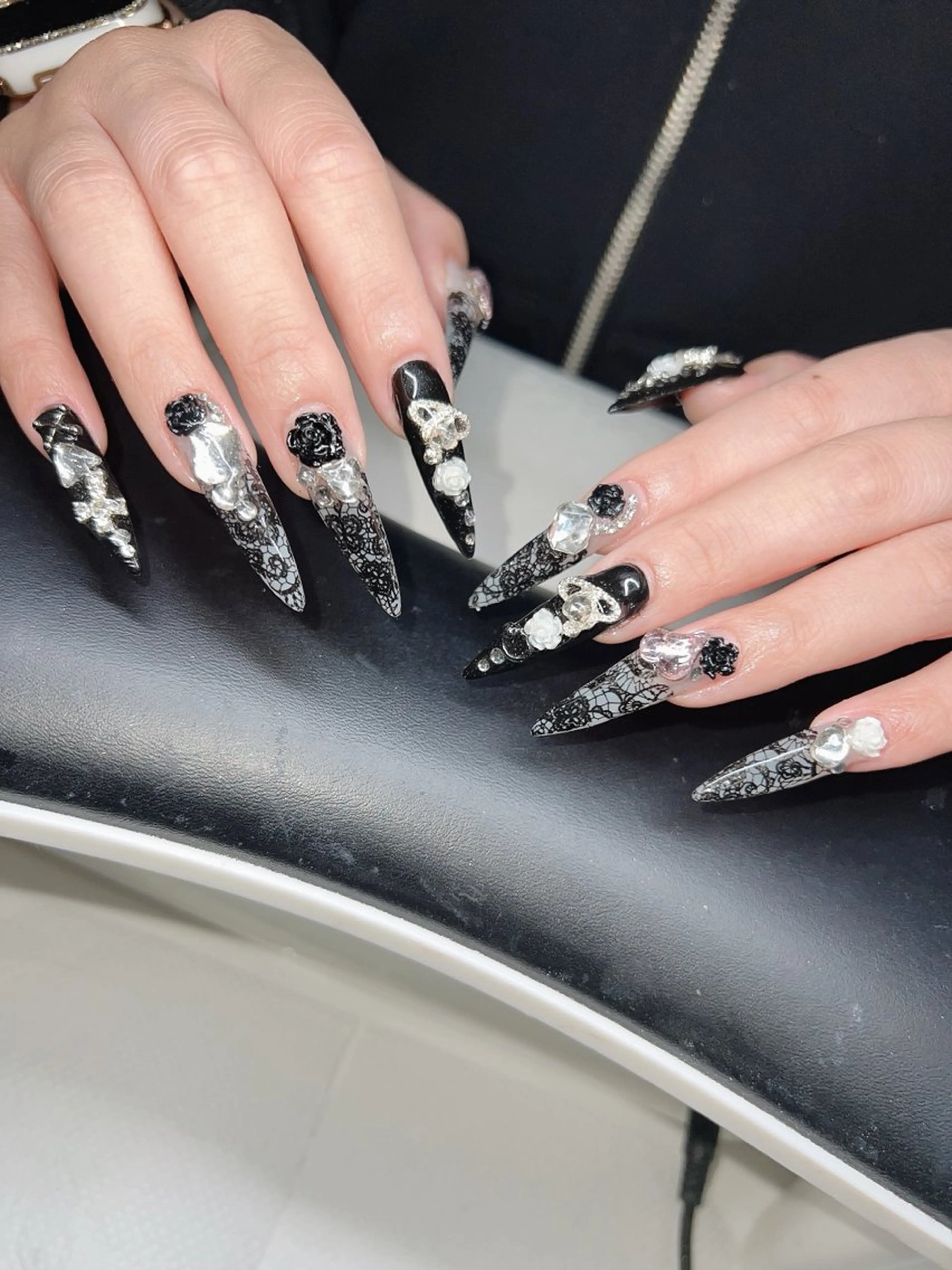 ネイル ハンドネイル Lee Nailsのネイルデザイン