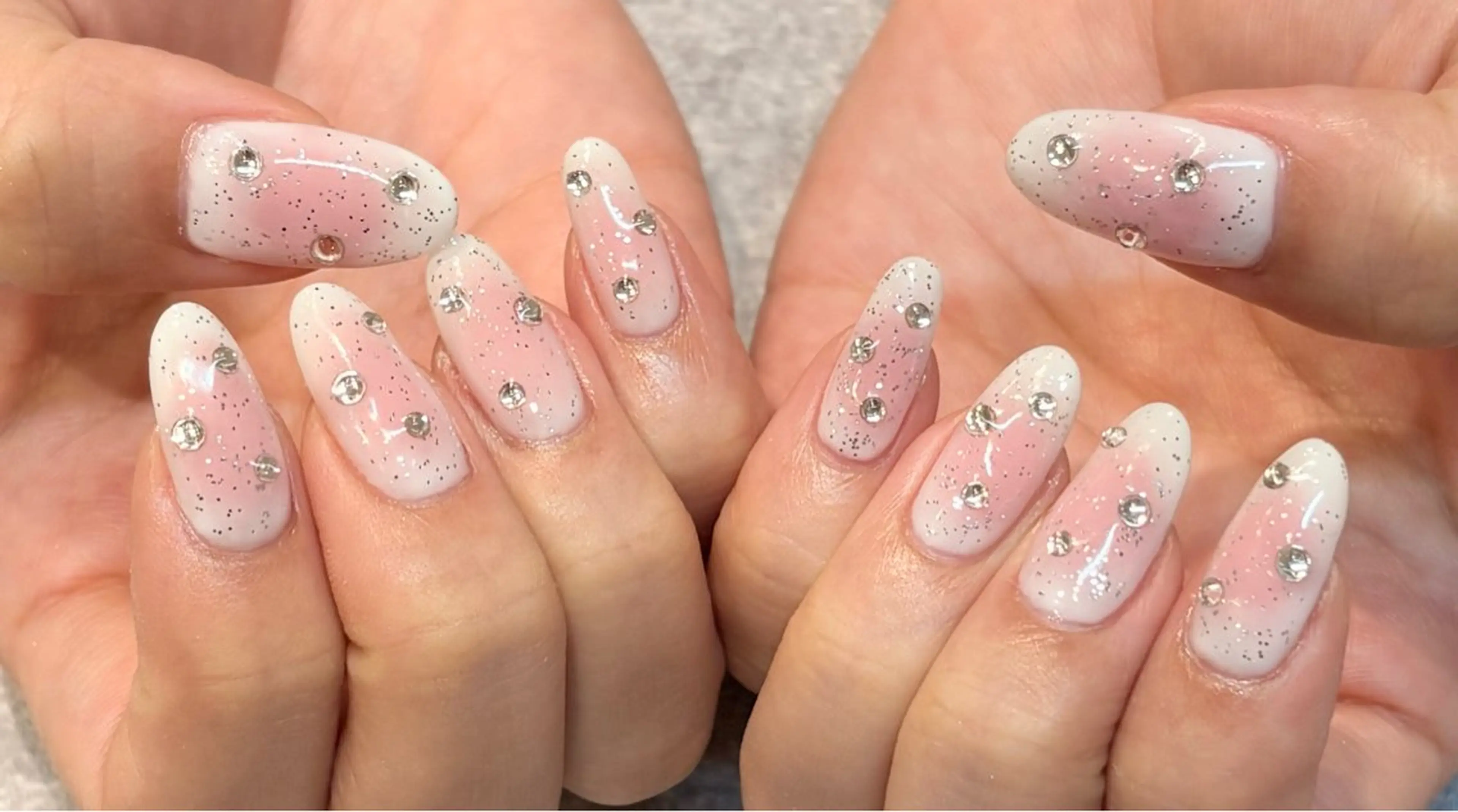 ネイル LeaLea.nail所属・LeaLea. nail🦋himaのネイルデザイン