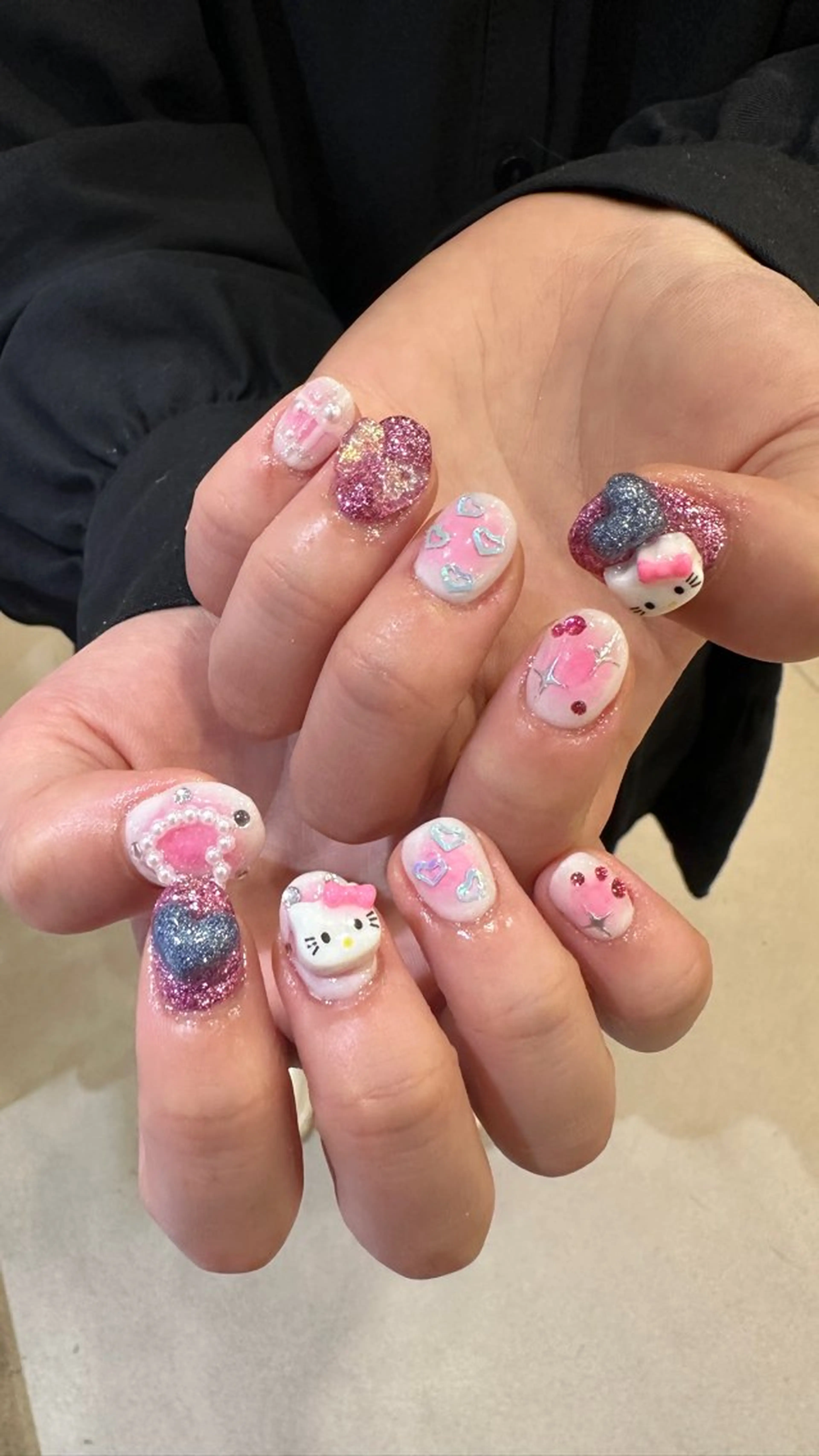 ネイル ハンドネイル 👽個性派ネイル🎀 komachiのヘアスタイル