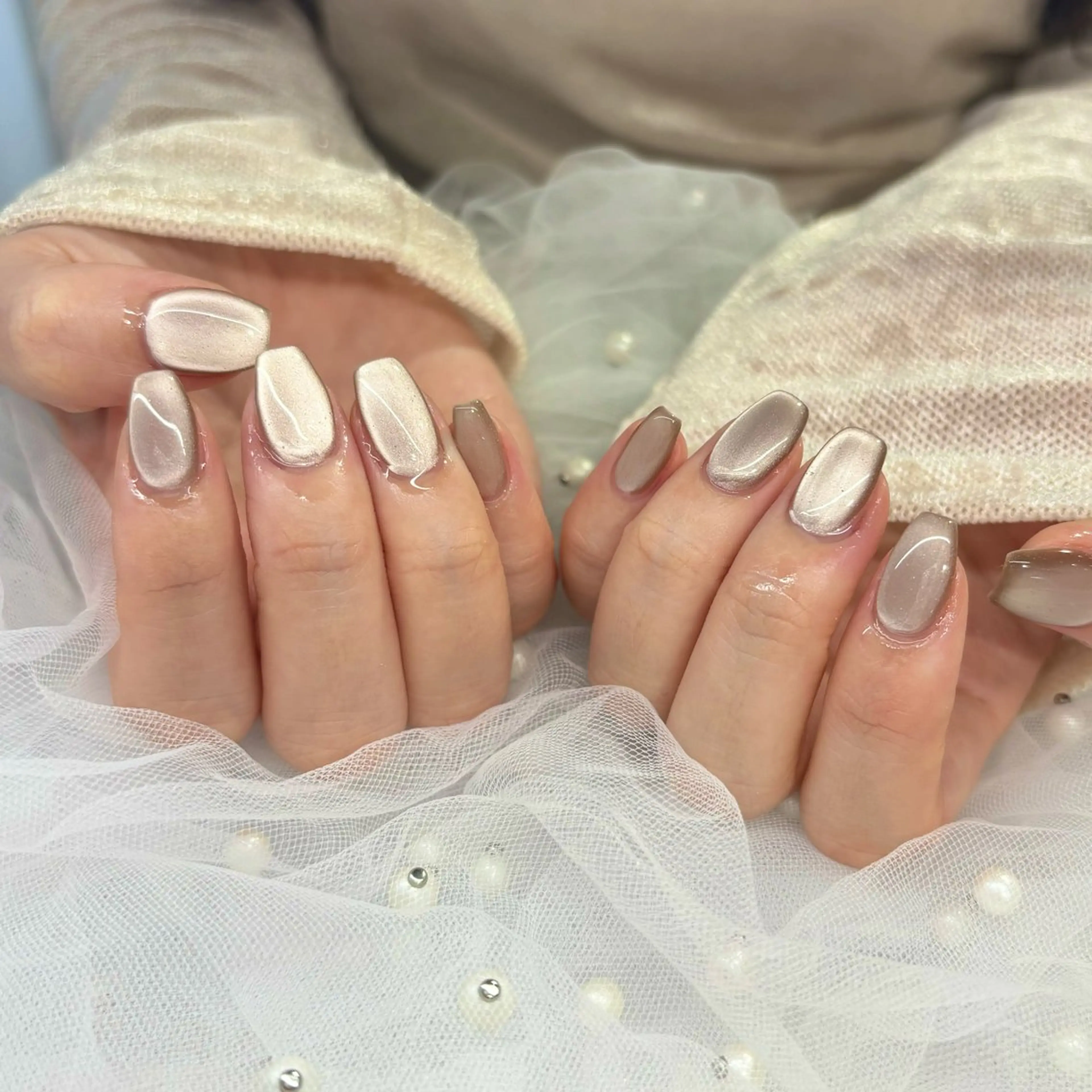 ネイル 氷ネイル・うるうるネイル ハンドネイル 荒巻 めいのネイルデザイン