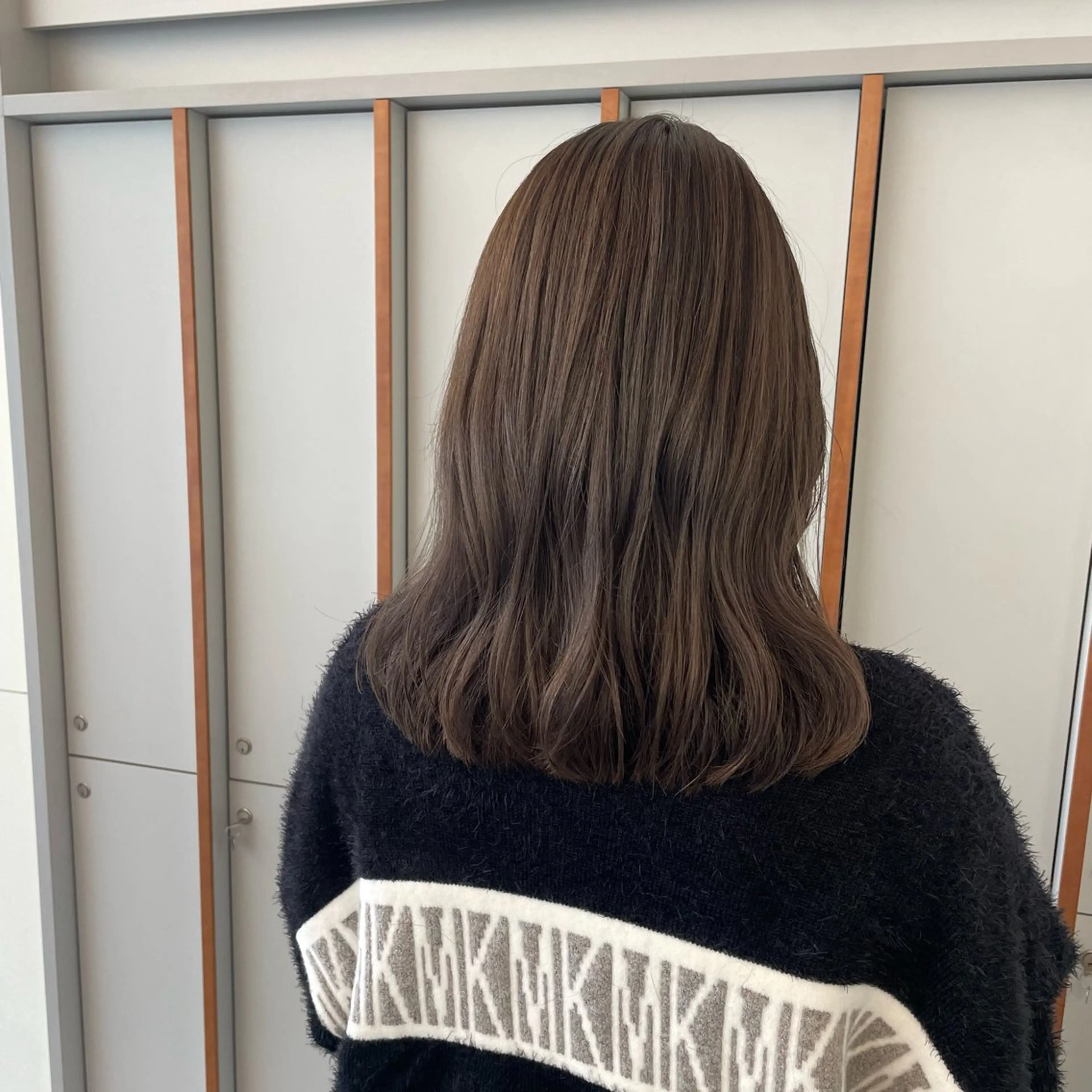 セミロング カラー ベージュカラー ブリーチ 透明感カラー ダブルカラー ヘアカラー トリートメント ブリーチ/レイヤー 🌻Mutsumiのヘアスタイル