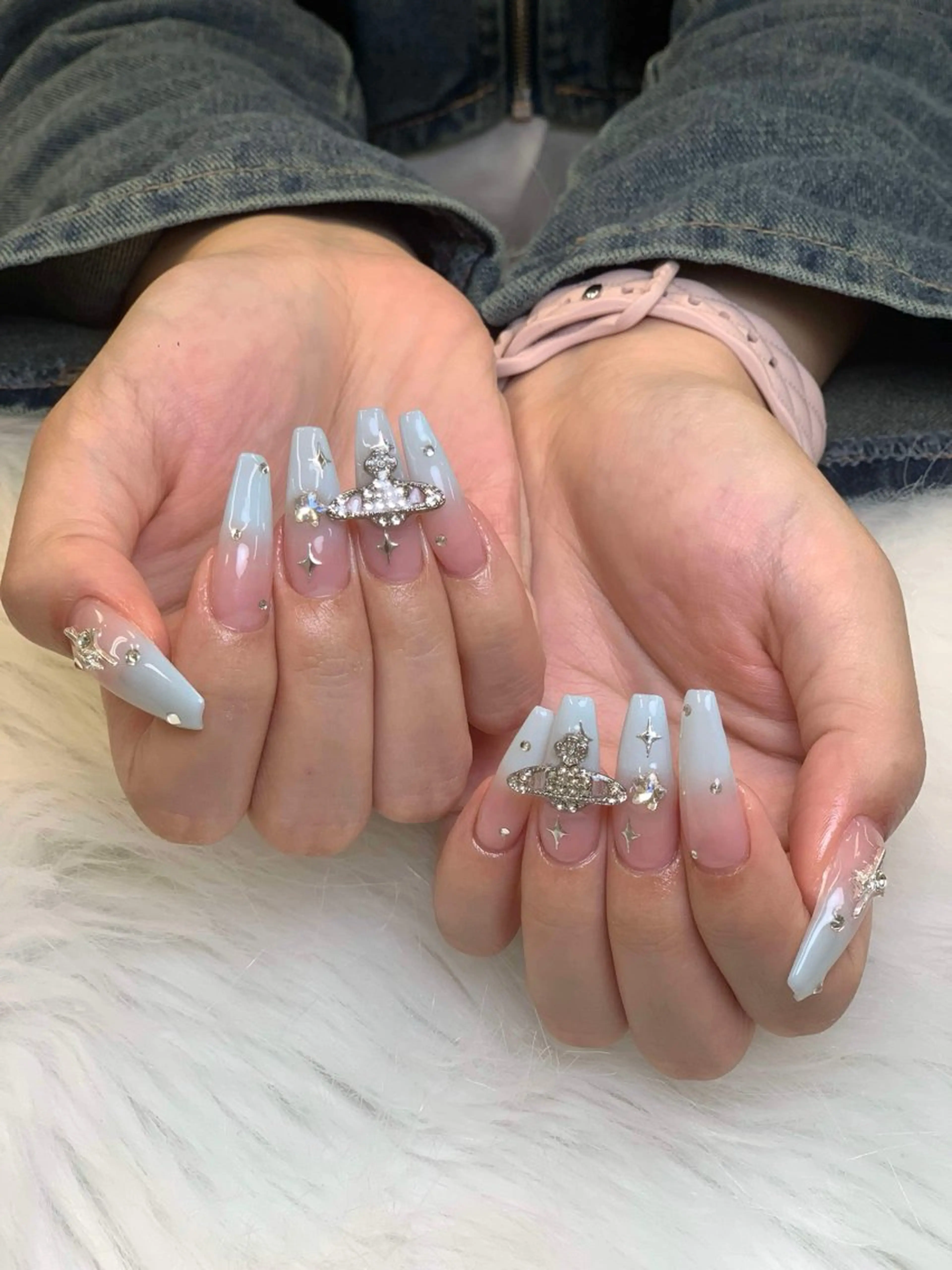 ネイル アートネイル グラデーション キラキラネイル ニュアンスネイル オフィスネイル Jenn Nail Salonのネイルデザイン