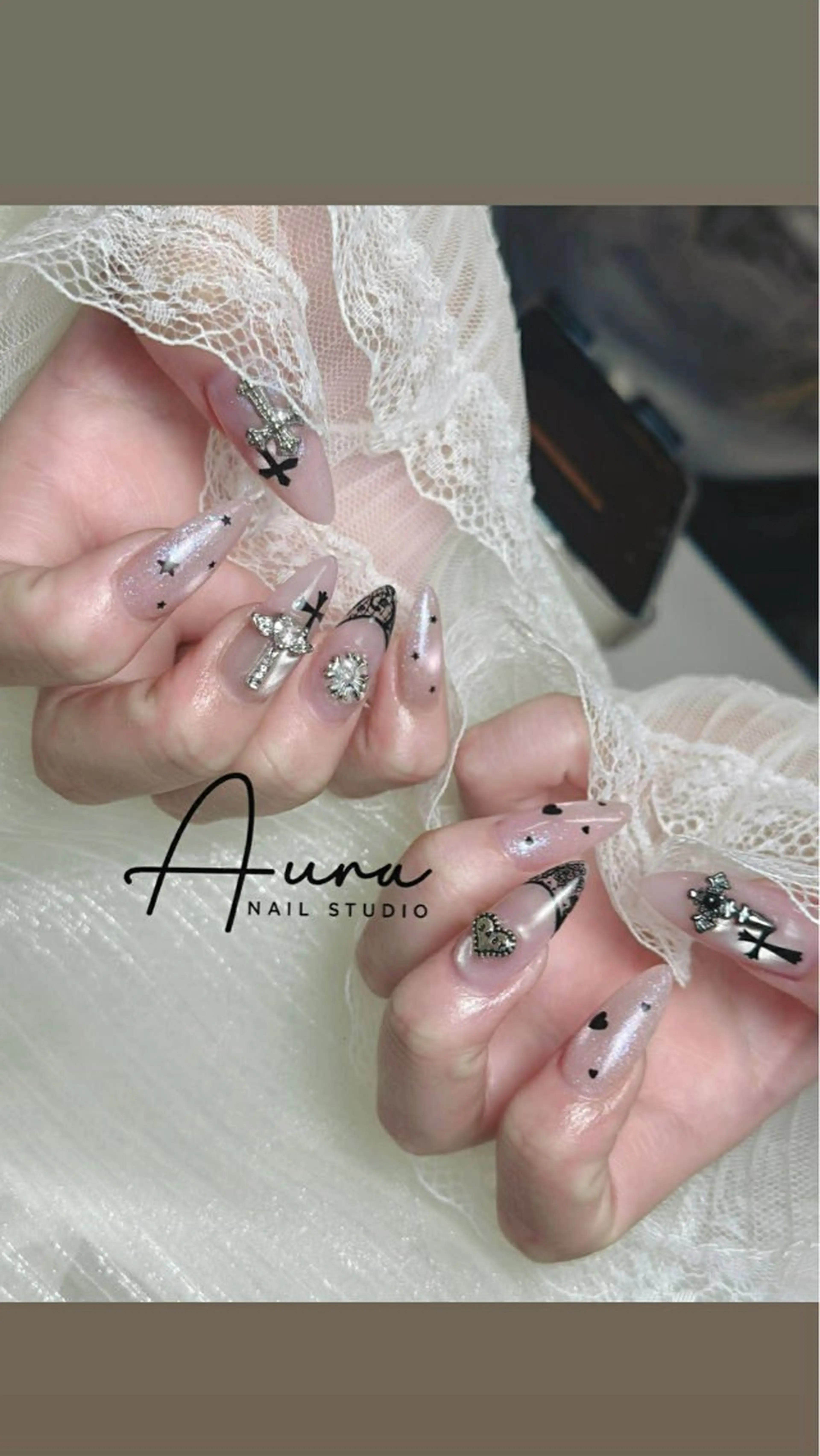 ネイル ハンドネイル Aura Nail Studioのネイルデザイン