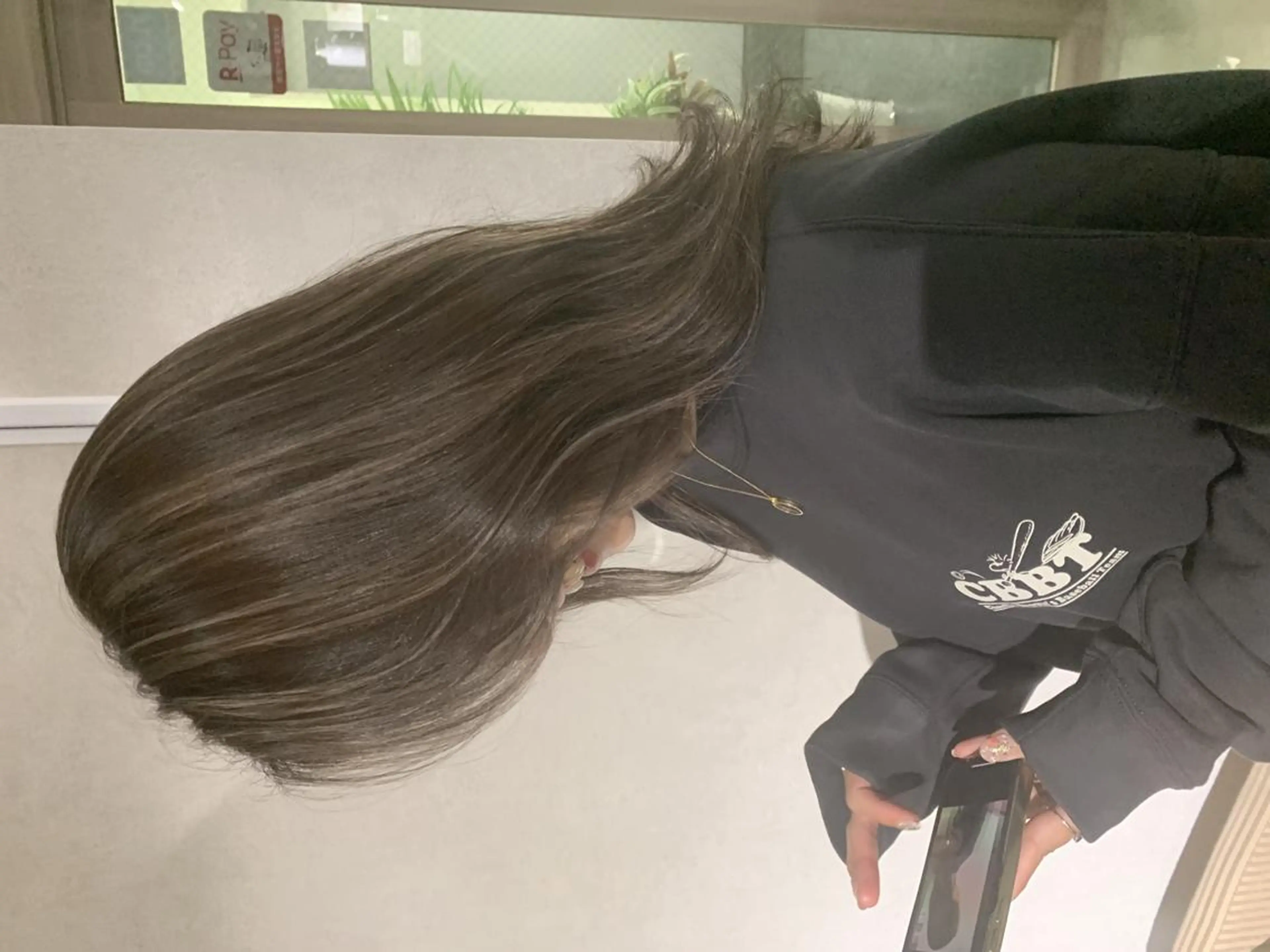 ミディアム ハイライト ヘアカラー トリートメント ハイトーンカラー× 髪質改善　川嶋宏旭のヘアスタイル