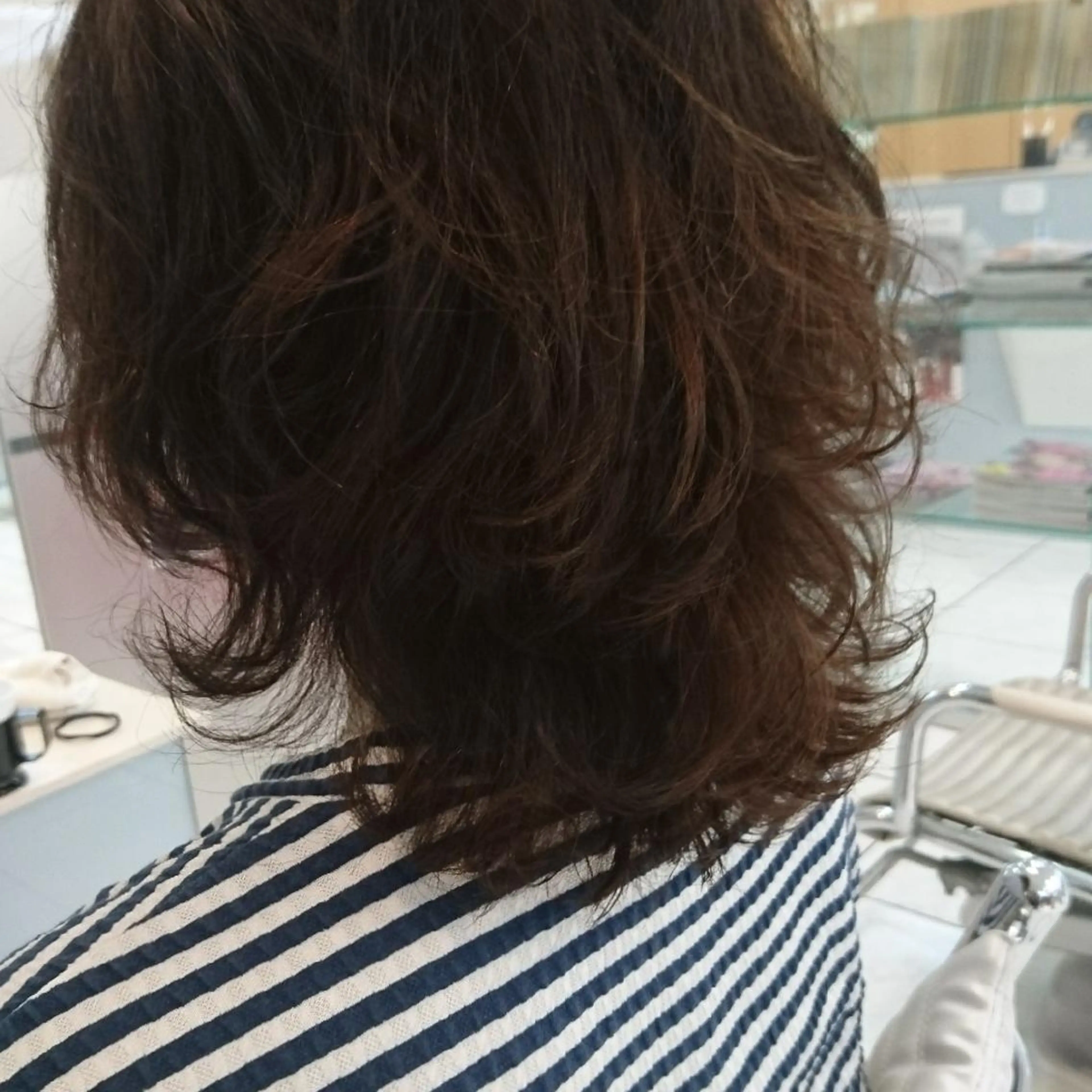 ミディアム カラー ブラウンカラー レイヤーカット 仲村 友孝のヘアスタイル