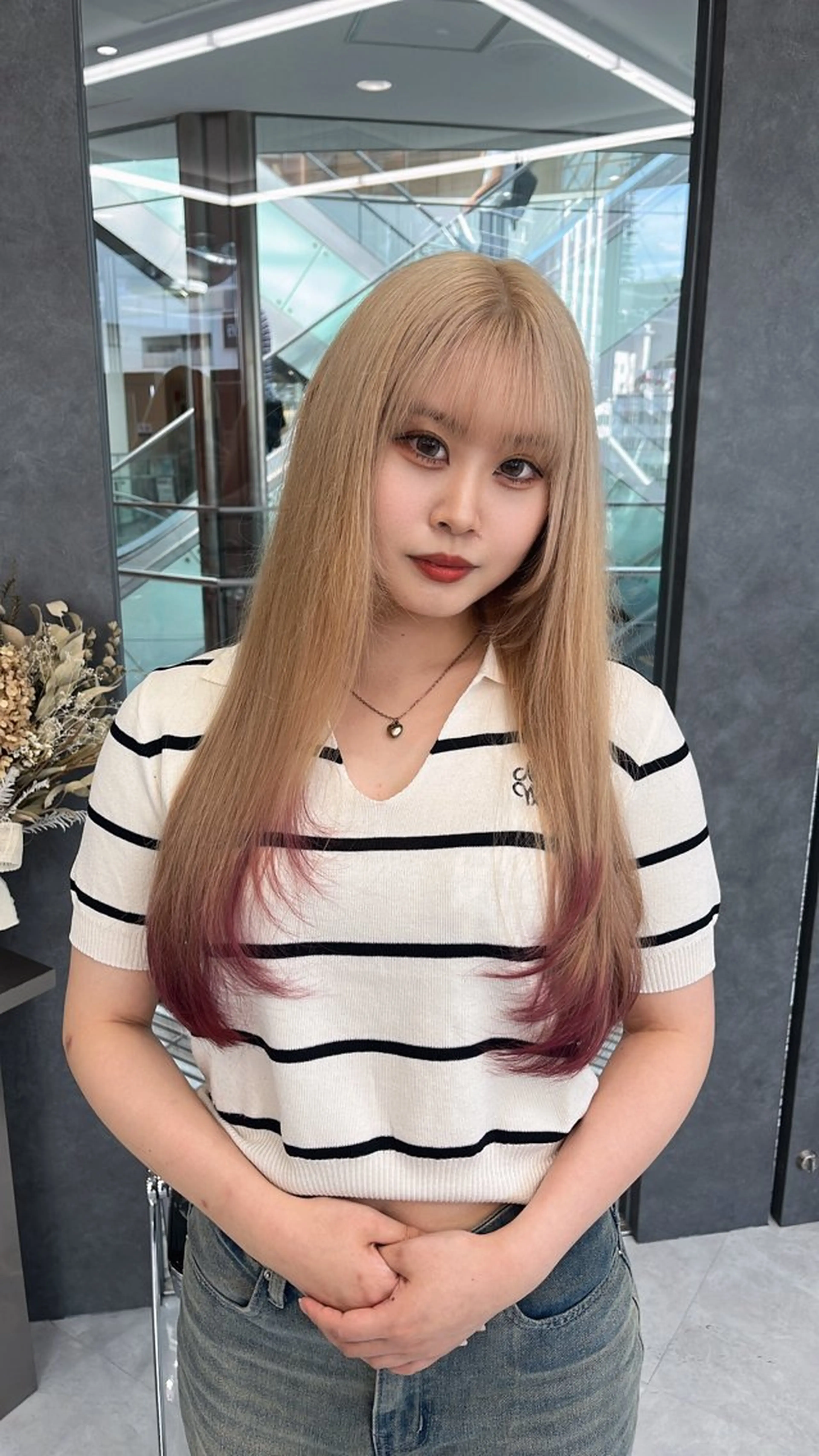 ロング カラー ブリーチ 韓国風ヘア レイヤーカット ヘアカラー トリートメント ヘアセット 韓国ヘア🖤/透明感 shihoのヘアスタイル