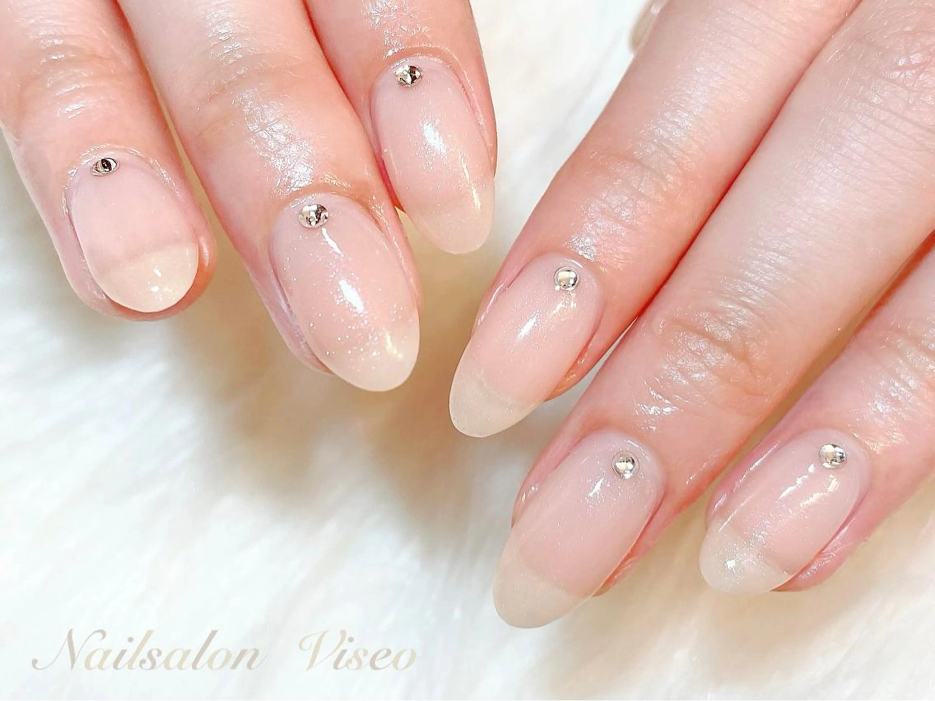 ネイル Viseo《6週間 長持ちパラジェル》のネイルデザイン