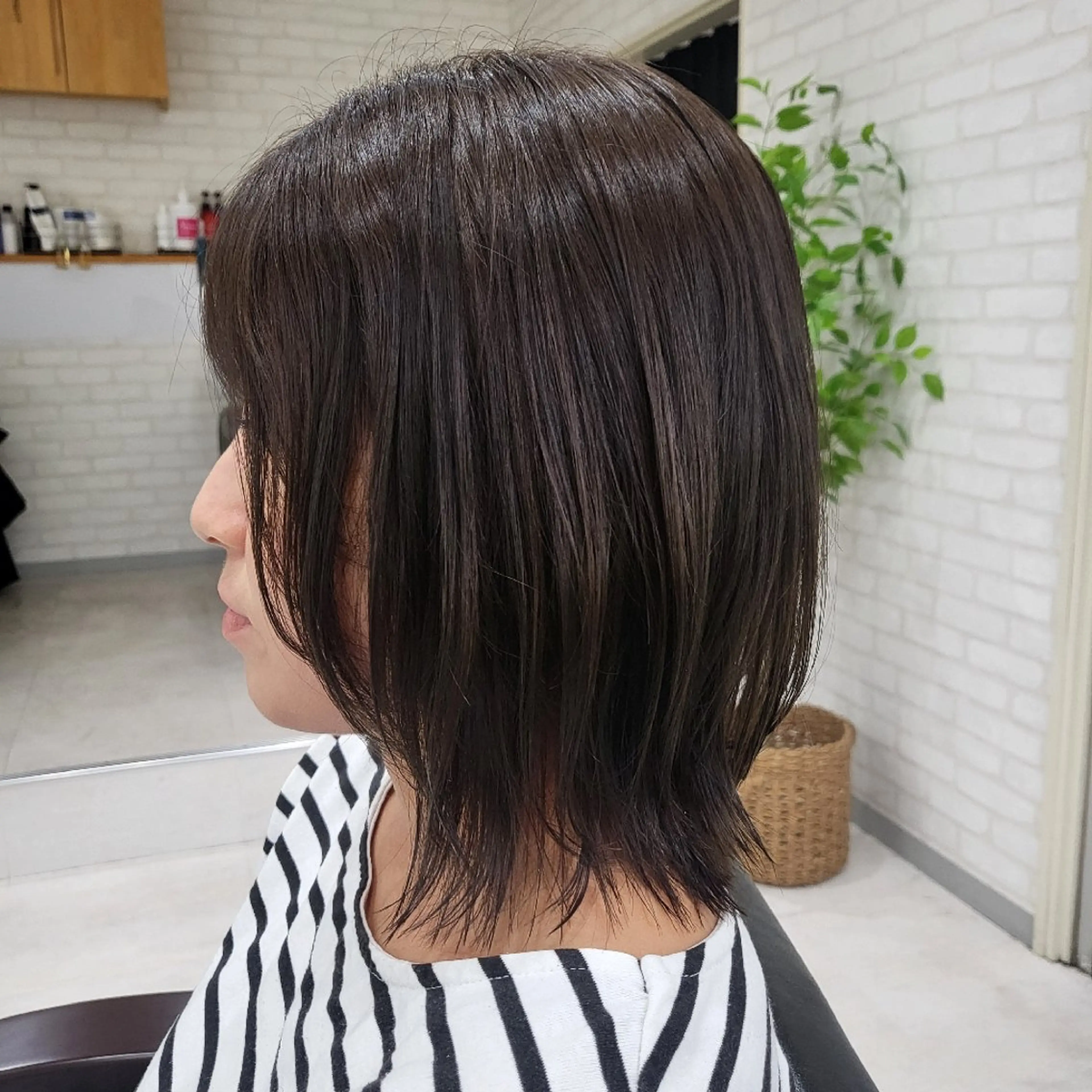 ミディアム ミディアムレイヤー レイヤーカット ヘアーサロンサニー所属・ヘアーサロン サニーのヘアスタイル