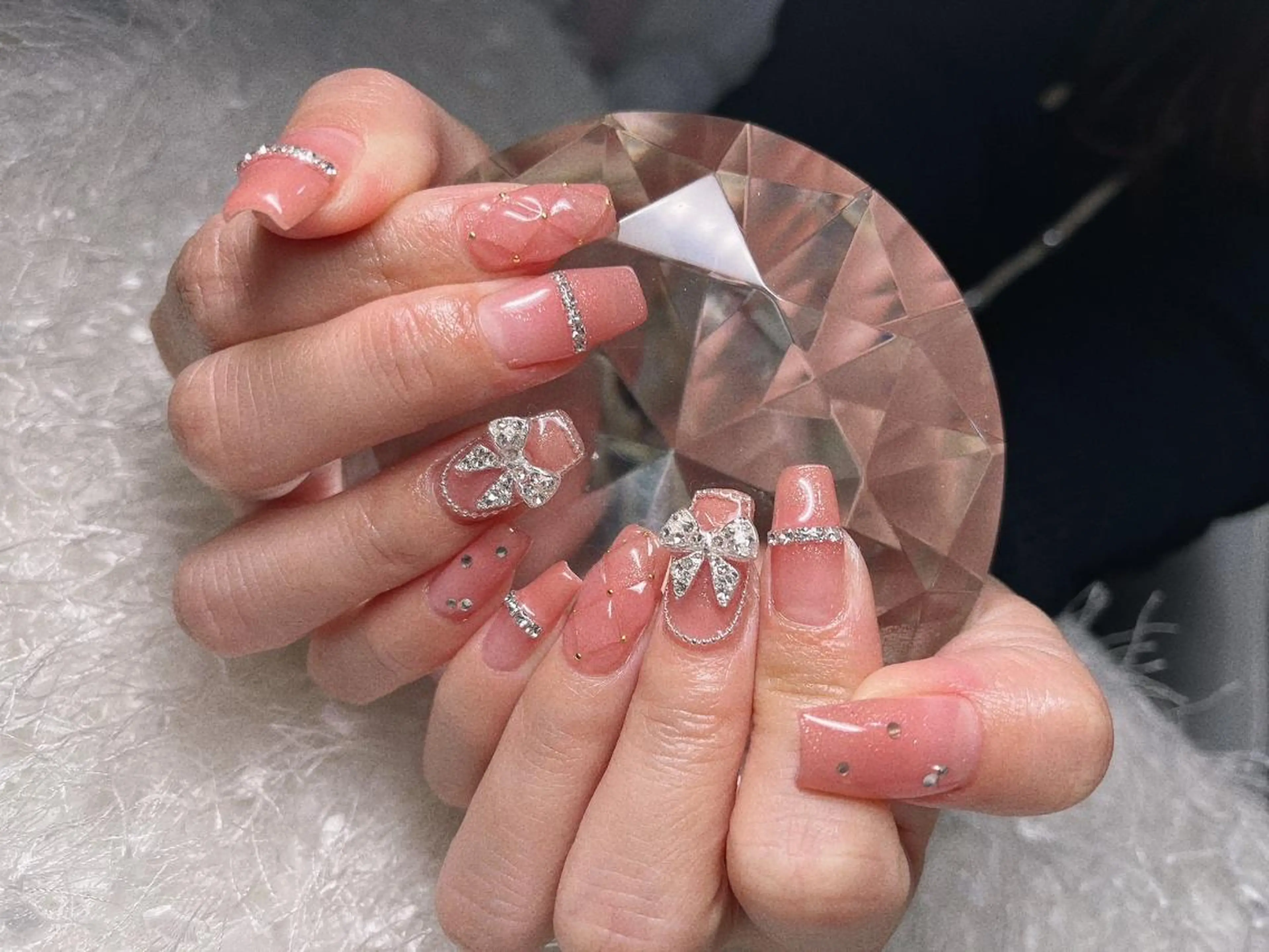 ネイル オーロラネイル 長さ出し フレンチネイル ジェルネイル グラデーション ハンドネイル Nail&eye Belire 新宿のネイルデザイン